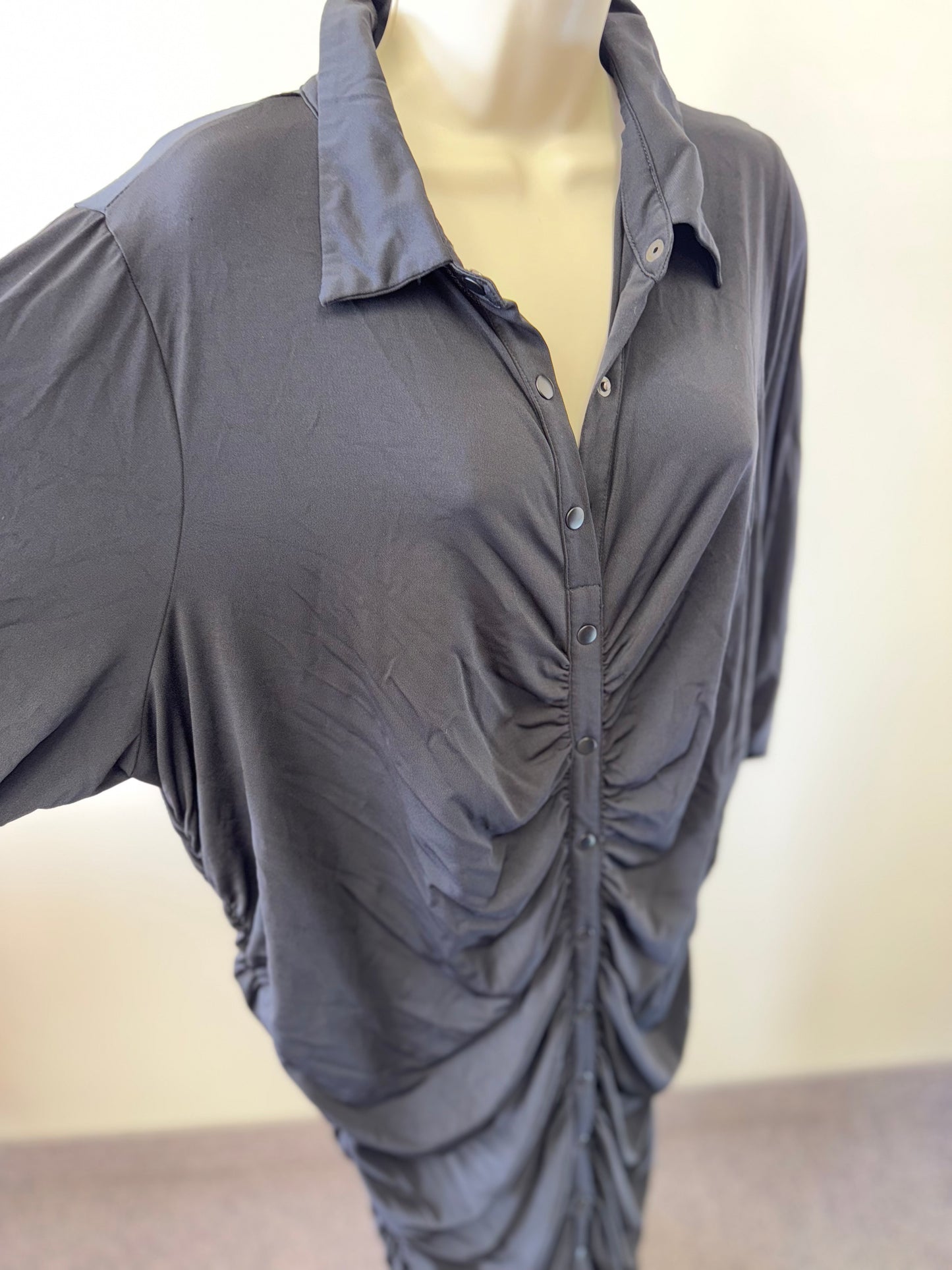 Torrid (3) Black Collared Button Up Scrunched Dress