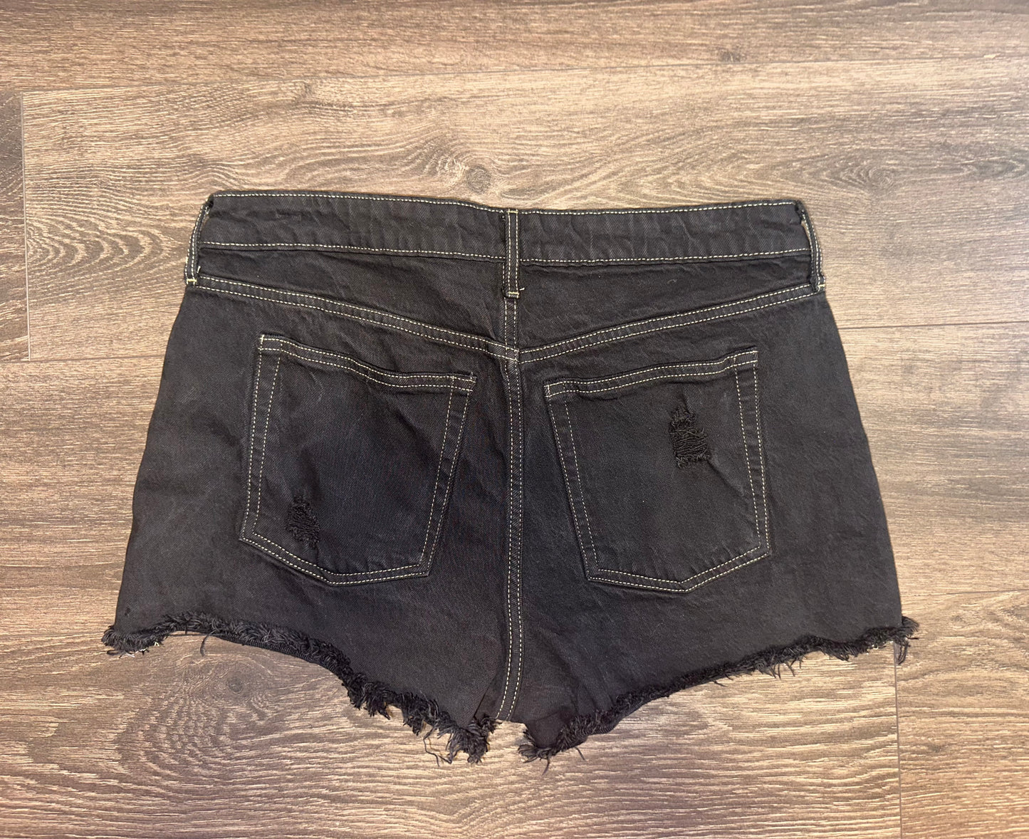 Free Assembly (12) Black Denim Frayed Jean Shorts