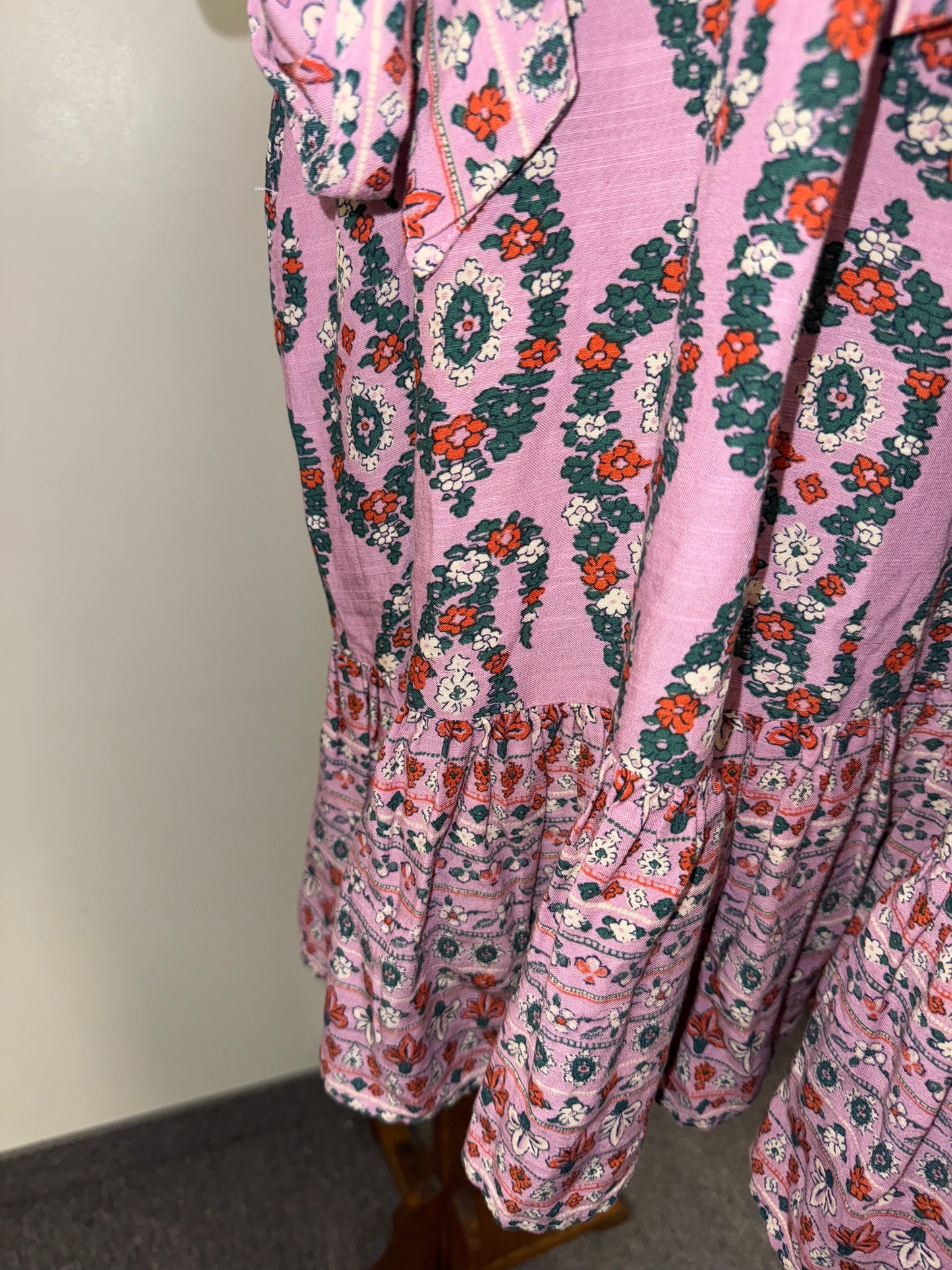 NWT Knox Rose (Medium) Brand New Purple Floral V-Neck Long Sleeve Dress