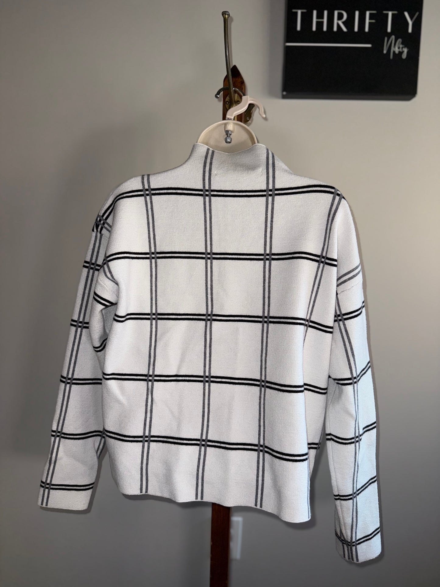 Max Studio (Large) White Plaid Sweater with High Neck
