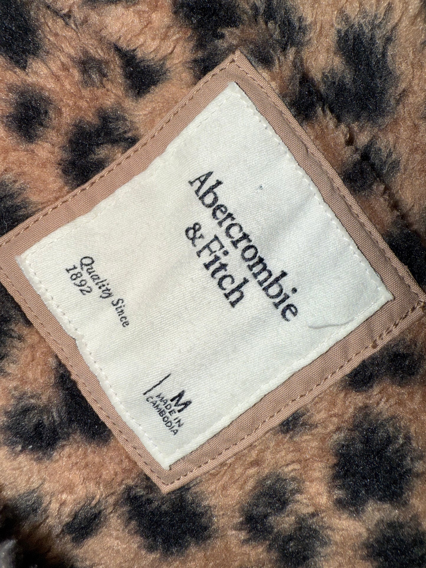 Abercrombie & Fitch (Medium) Neutral Cheetah Print 3/4 Button Up Pullover