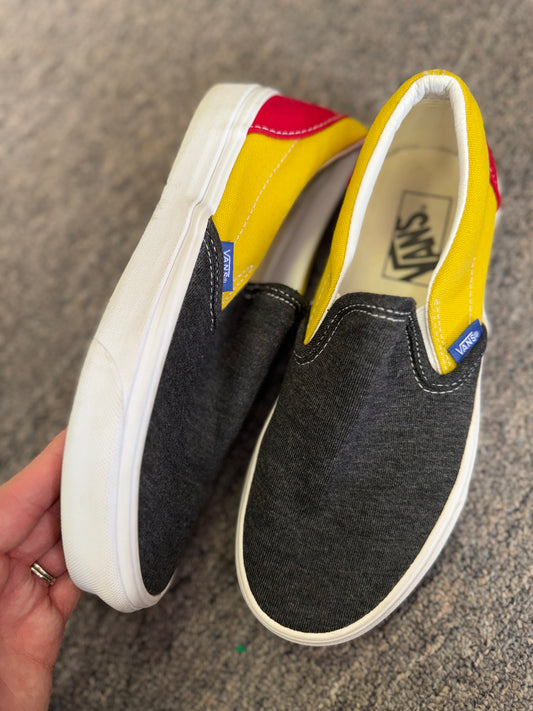 Vans (7 Women's o 5.5 Men's) Grey/Yellow/Red Slip On Shoes