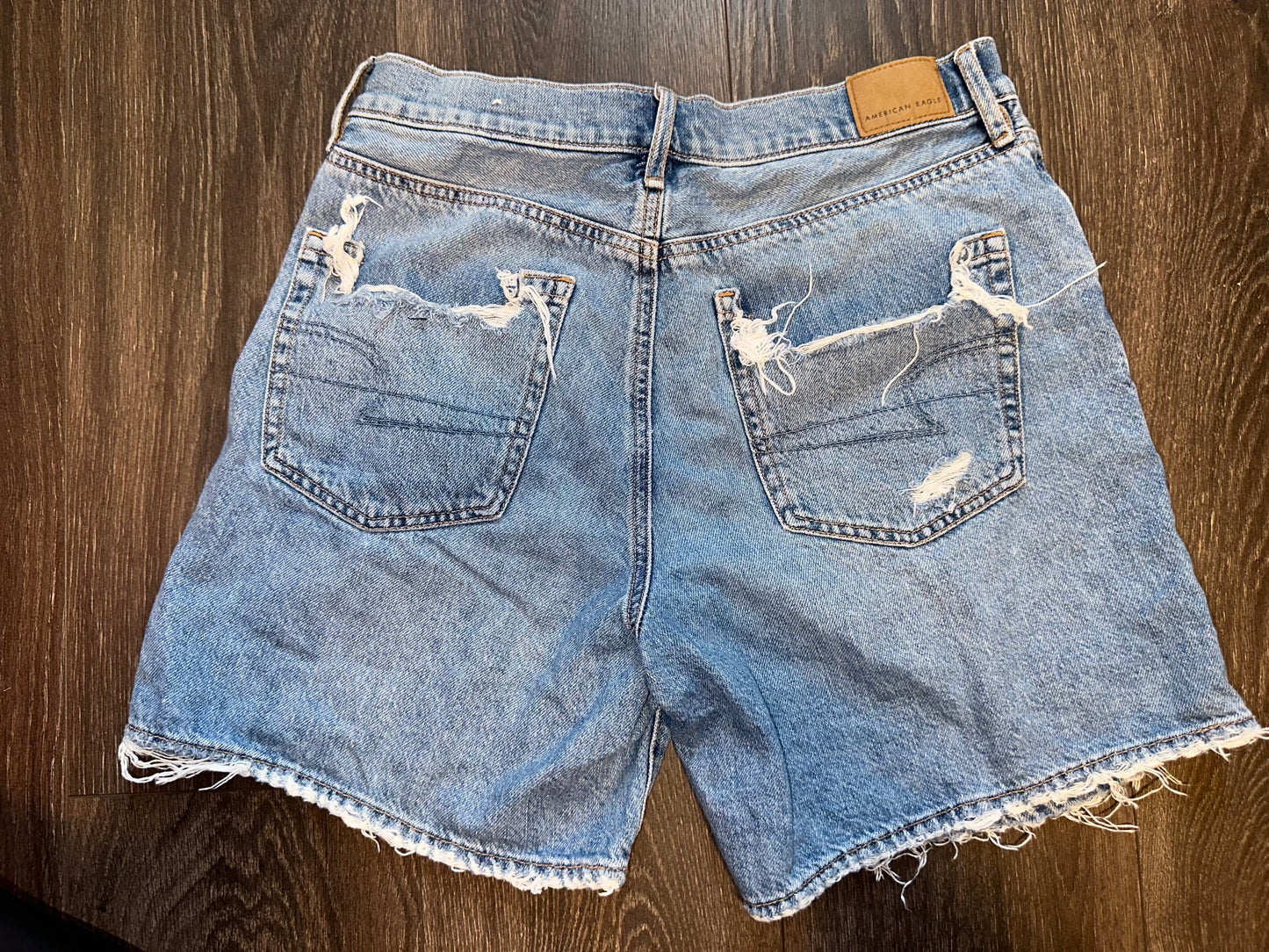 American Ealge (8) 90’s Boyfriend Short Ripped Jean Shorts