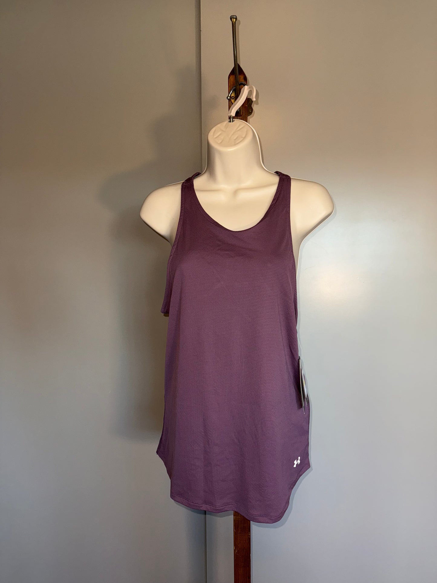 NWT Under Armour (Medium) Brand New Purple Fitted Tank Top