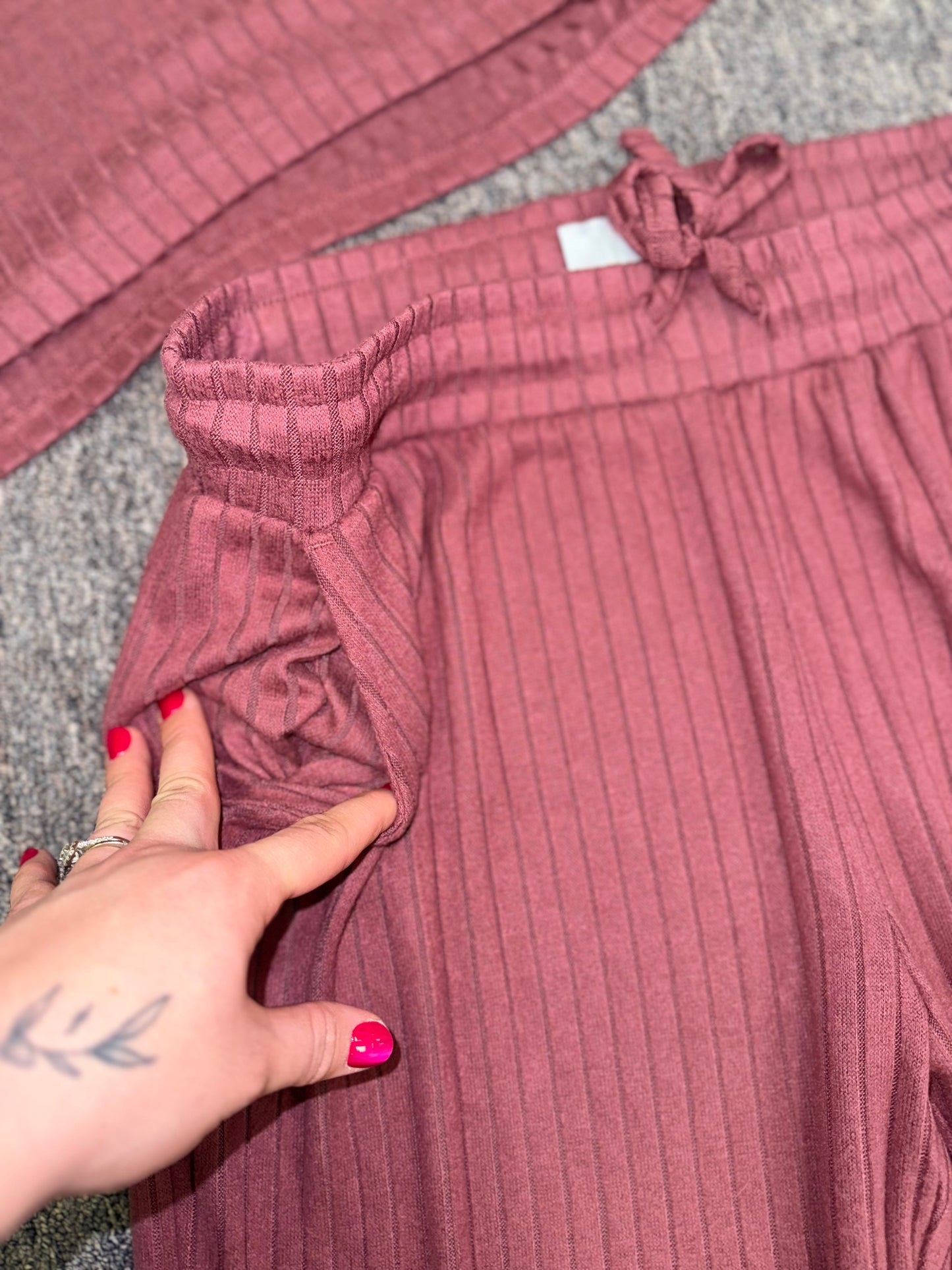 Serra (Medium) Coral Ribbed Loungewear Set