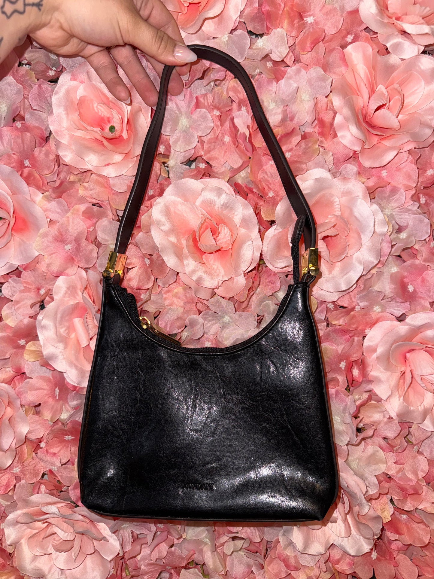 Mondani New York Black Shoulder Bag