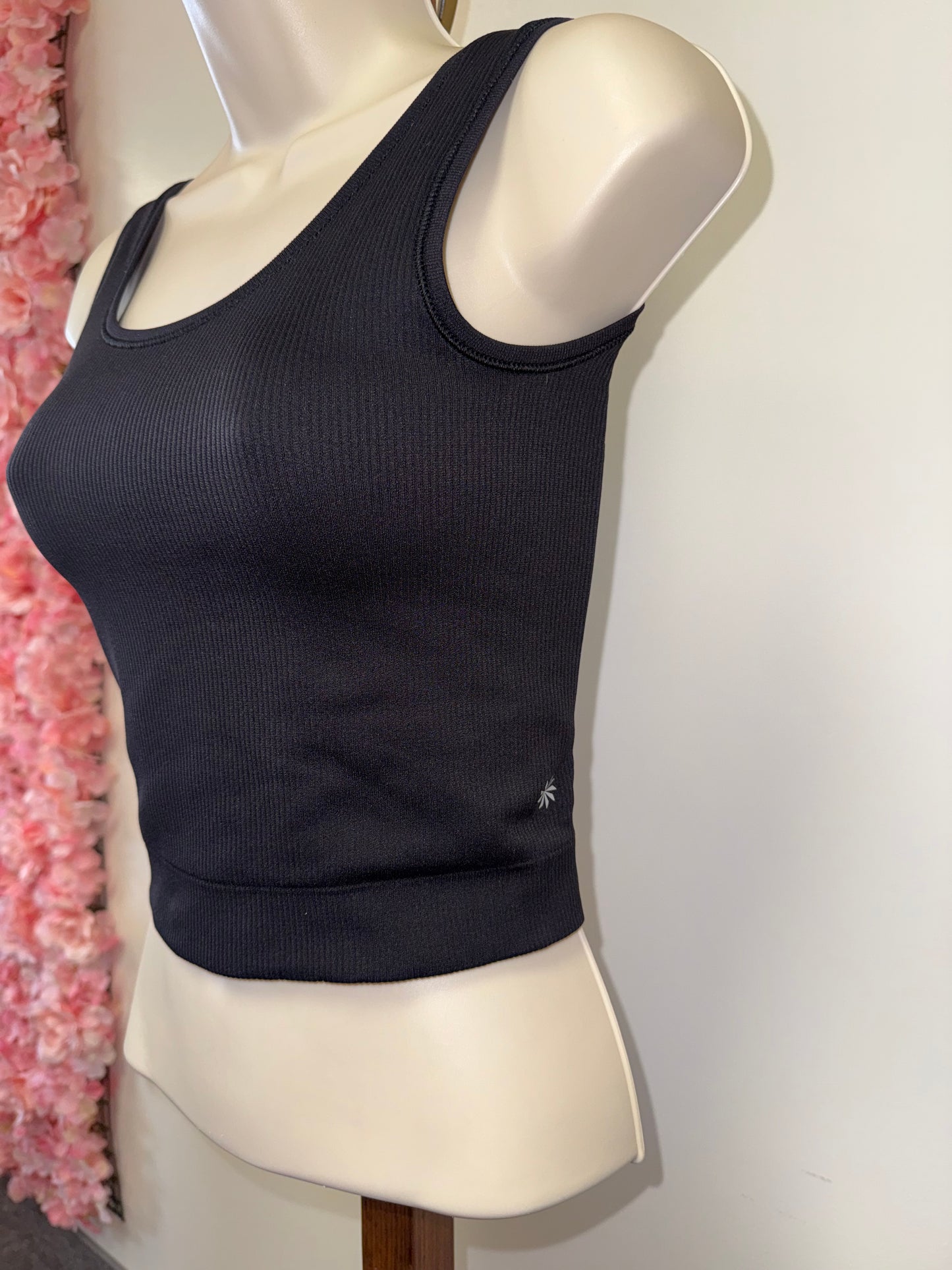 Athleta (XL) Black Ribbed Cropped Tank