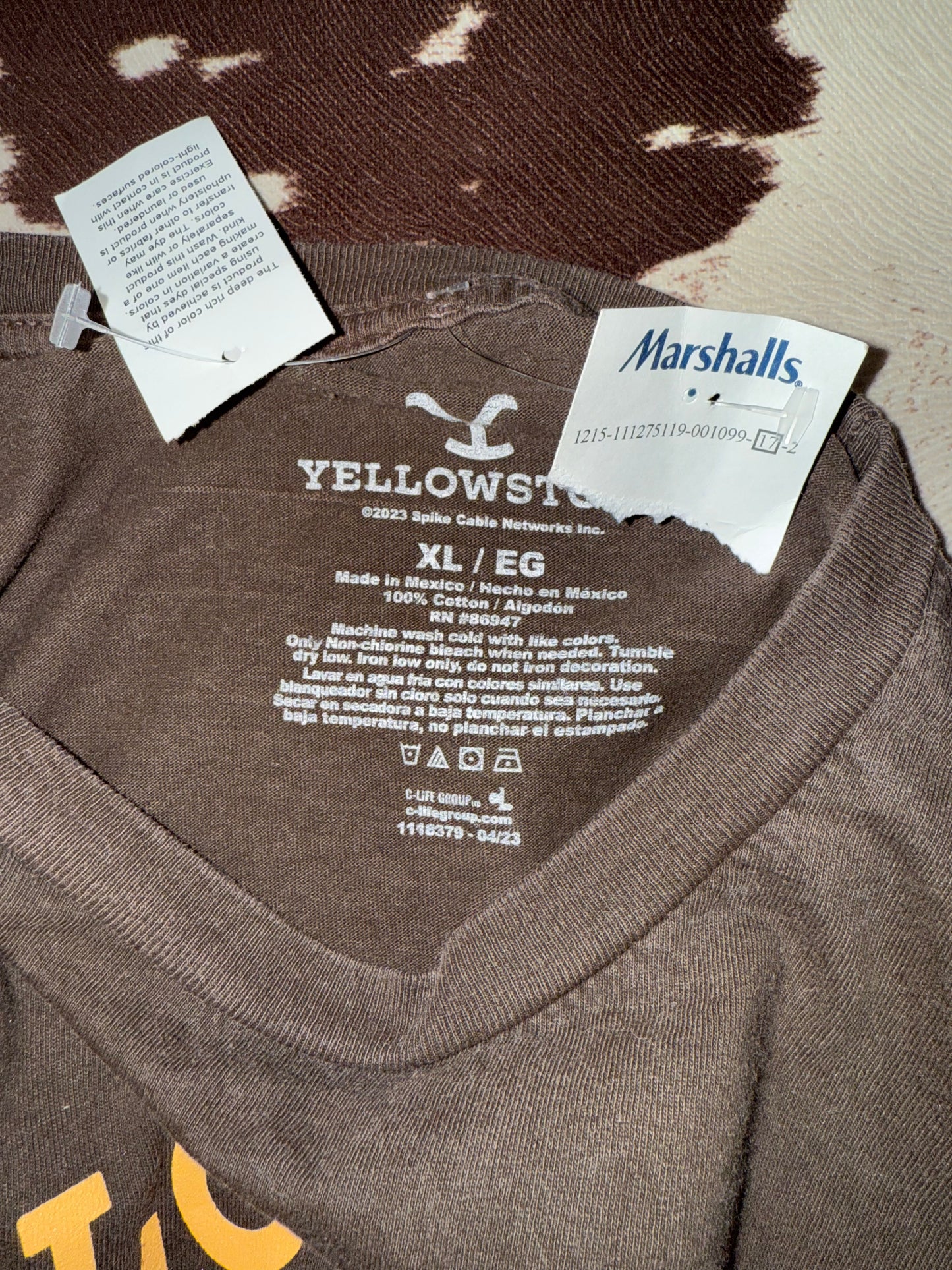 NWT Yellowstone (XL) Brand New Brown T-Shirt