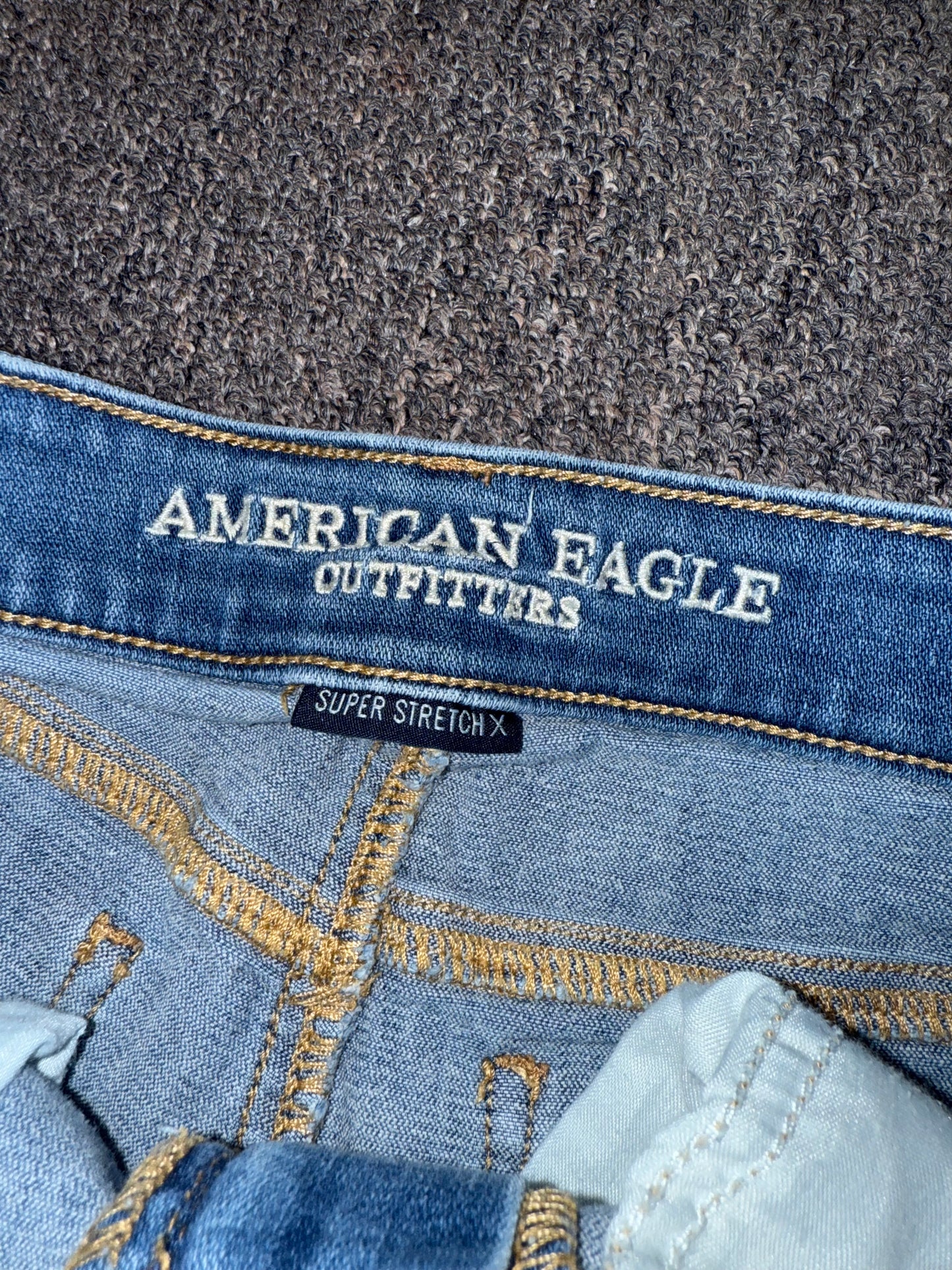 American Eagle (4) Denim Super Stretch X Shortie Jean Shorts with Frayed Hem