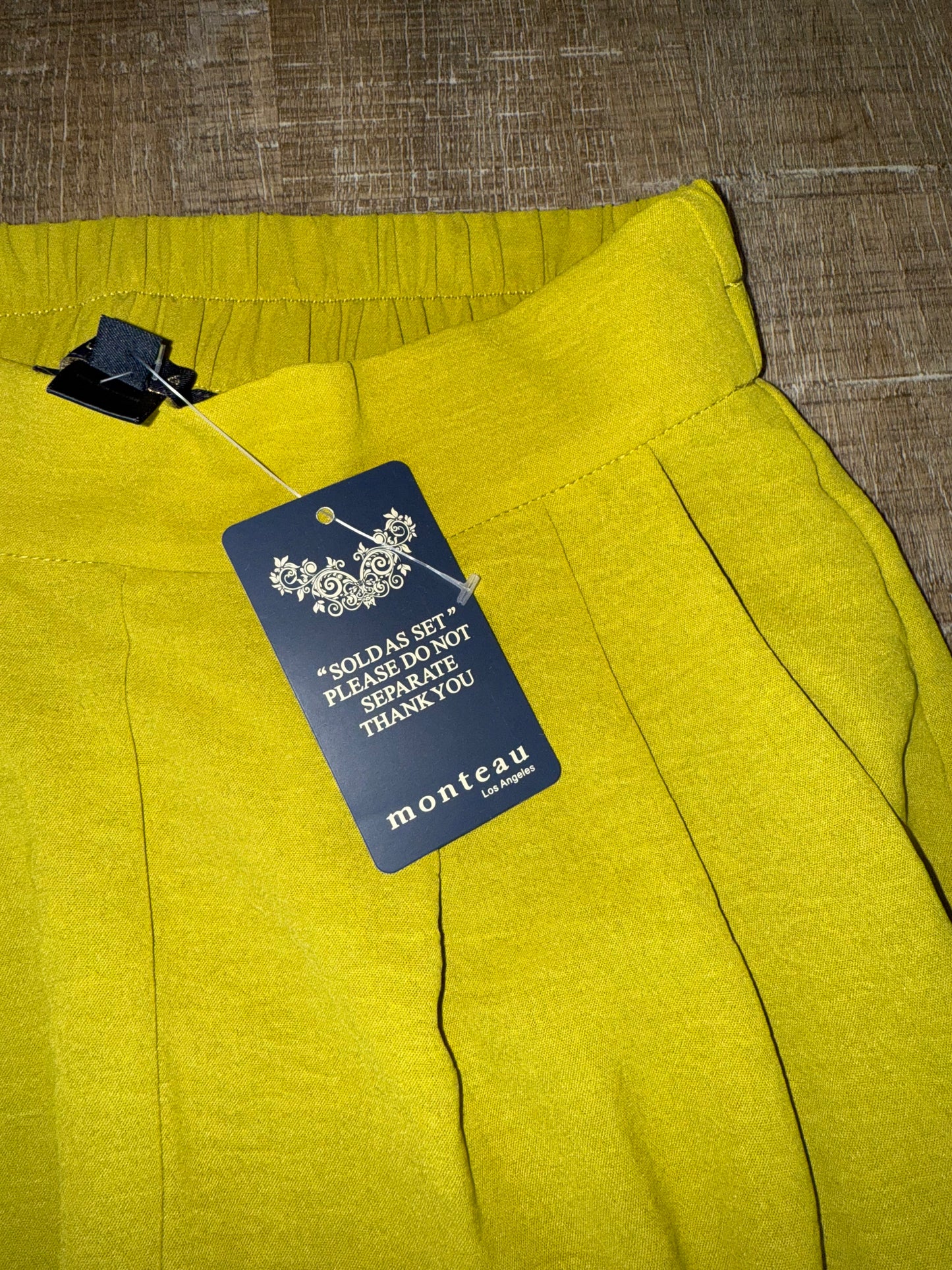 NWT Tullea Monteau (Small) Brand New Green Wide Leg Dress Pants with Stretch