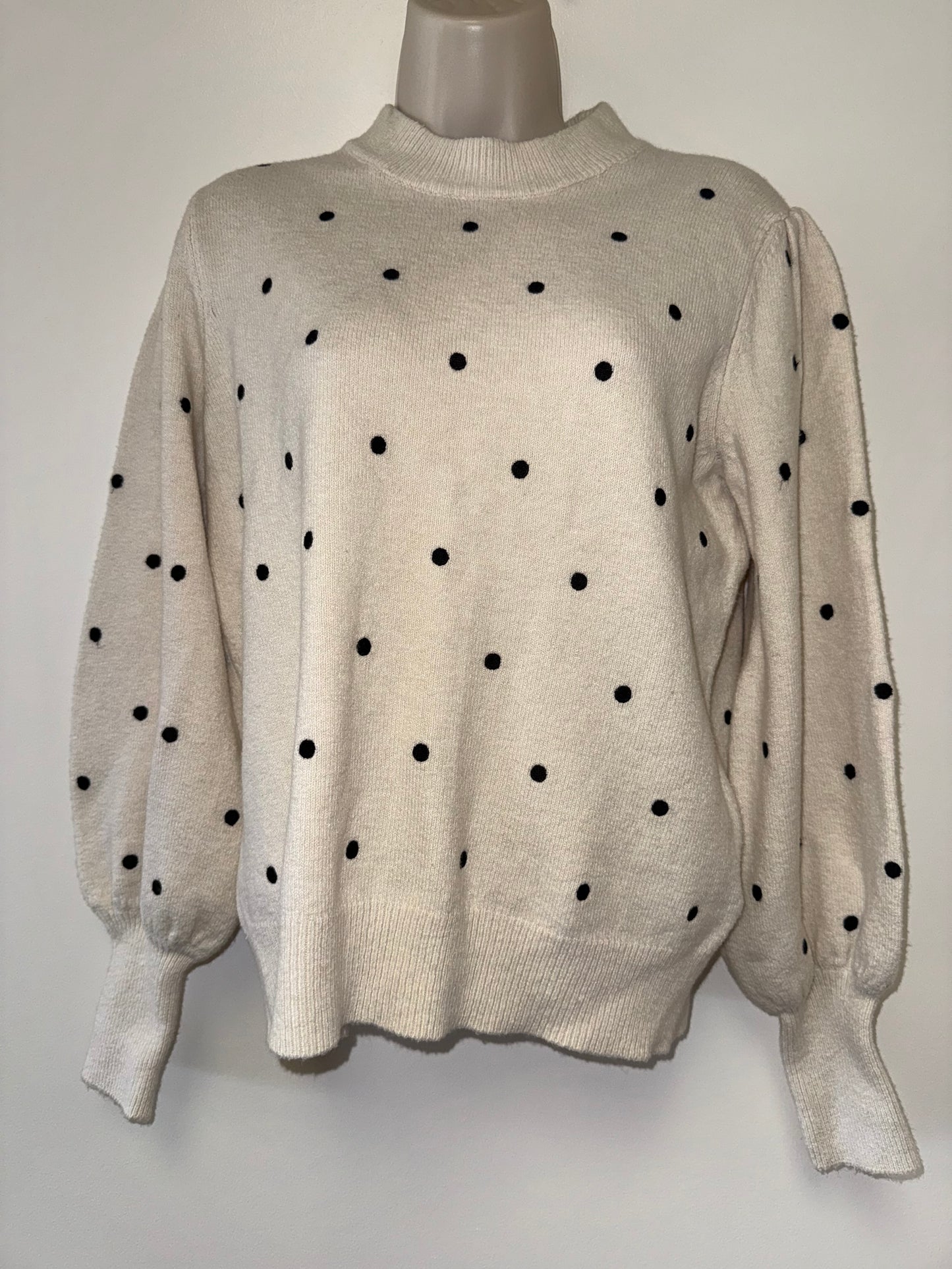Who What Wear (Medium) Cream Neutral Polka Dot Sweater