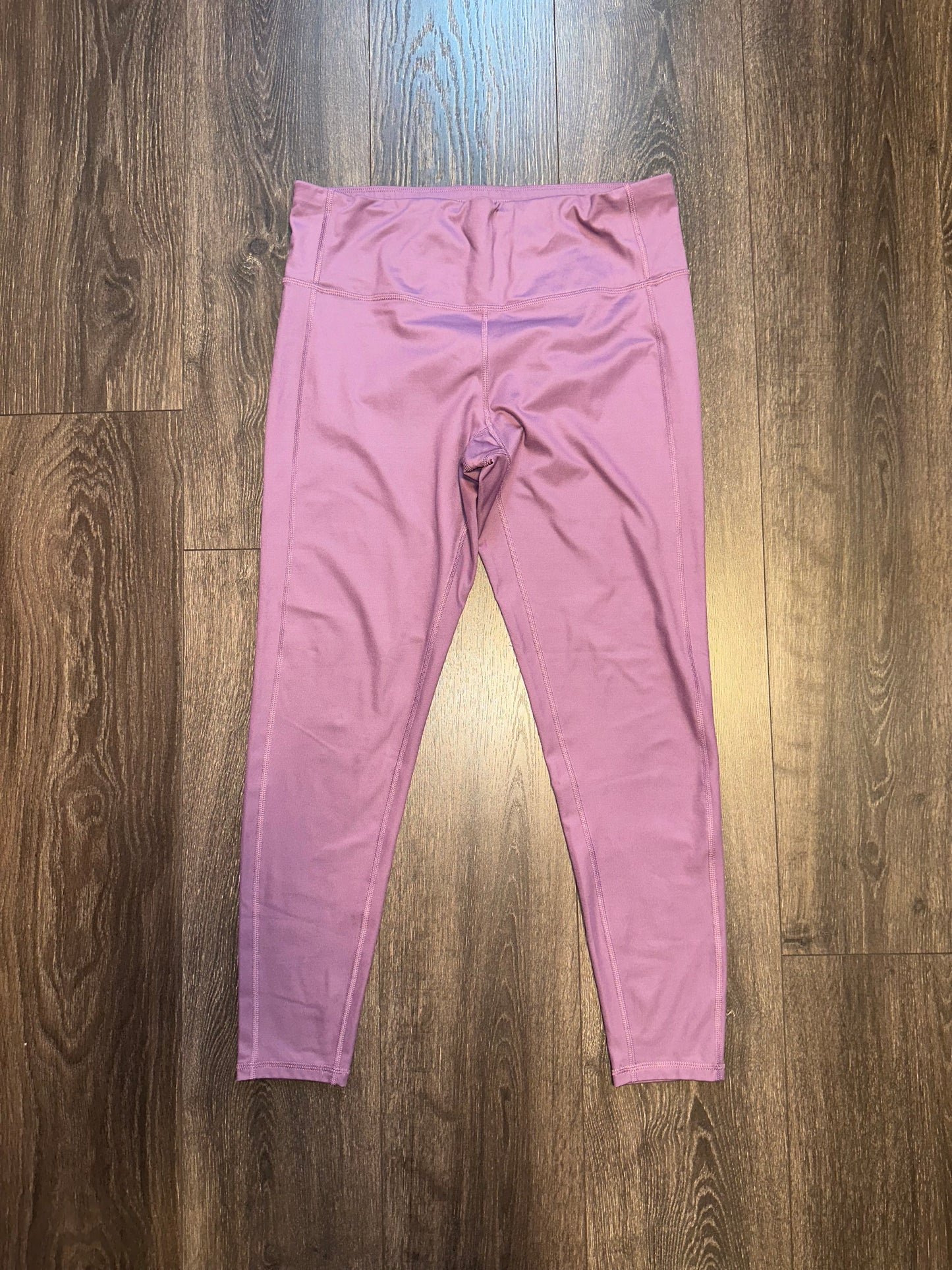 Champion (XL) Light Purple Leggings with Zipped Back Pocket