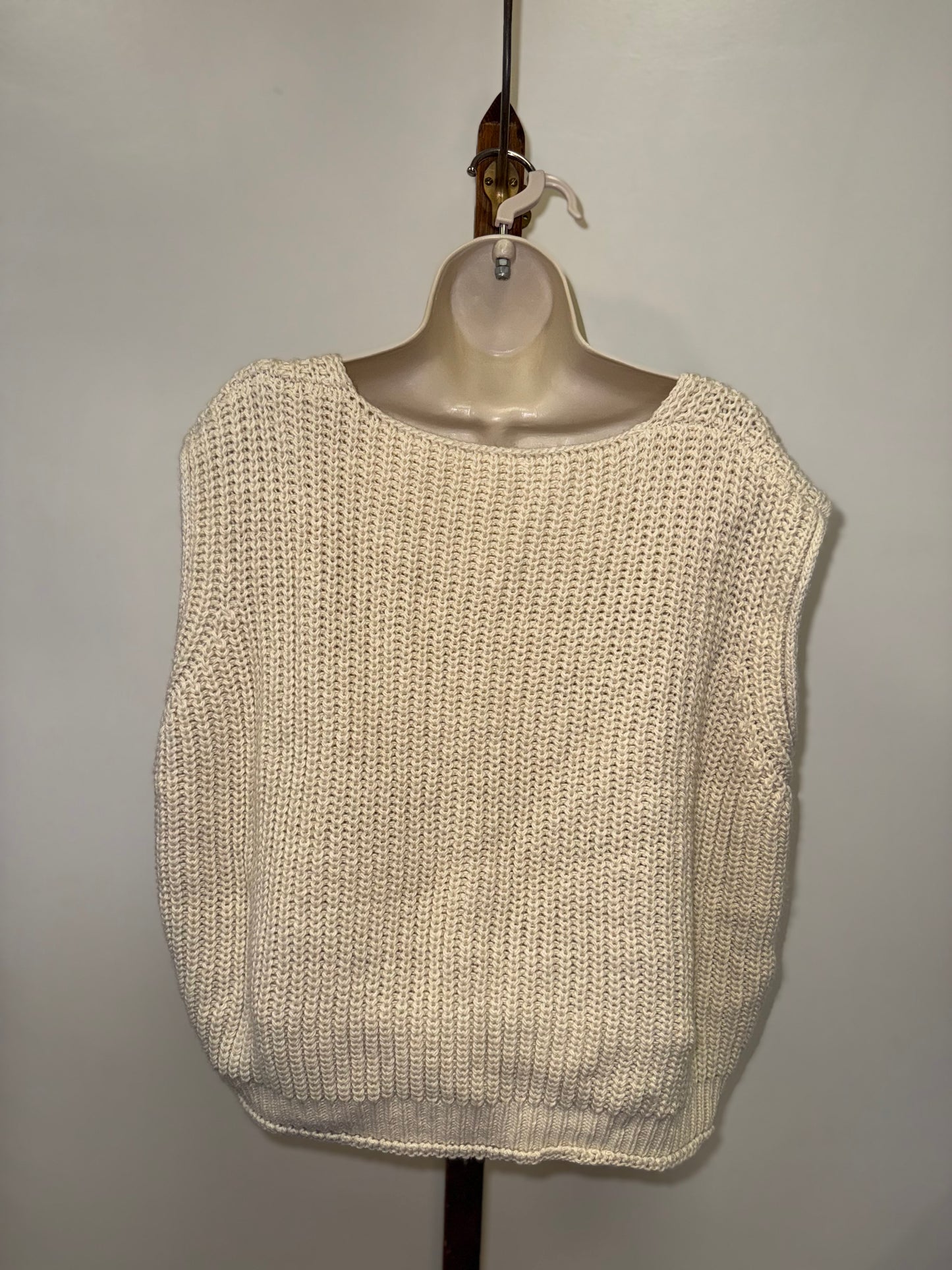 BaeVely (3XL) Cream Knit Sleeveless Button Up Sweater Vest