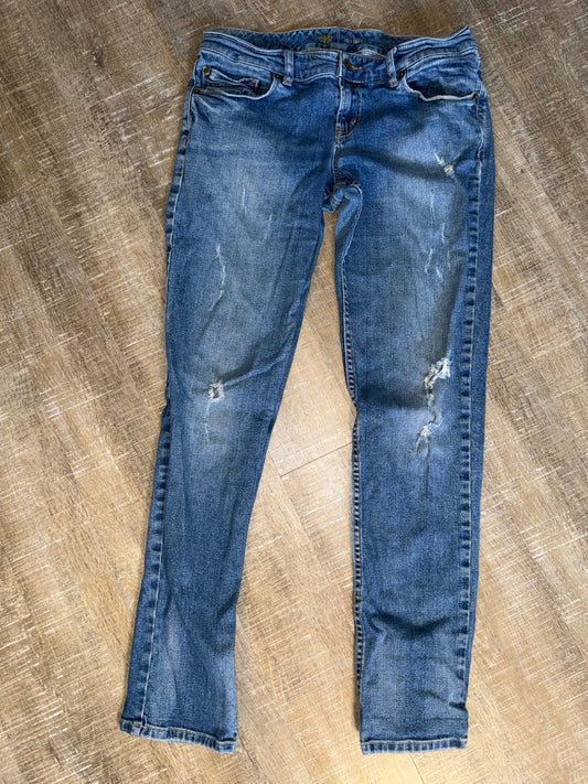 Outback Red (8) Distressed Denim Skinny Jeans