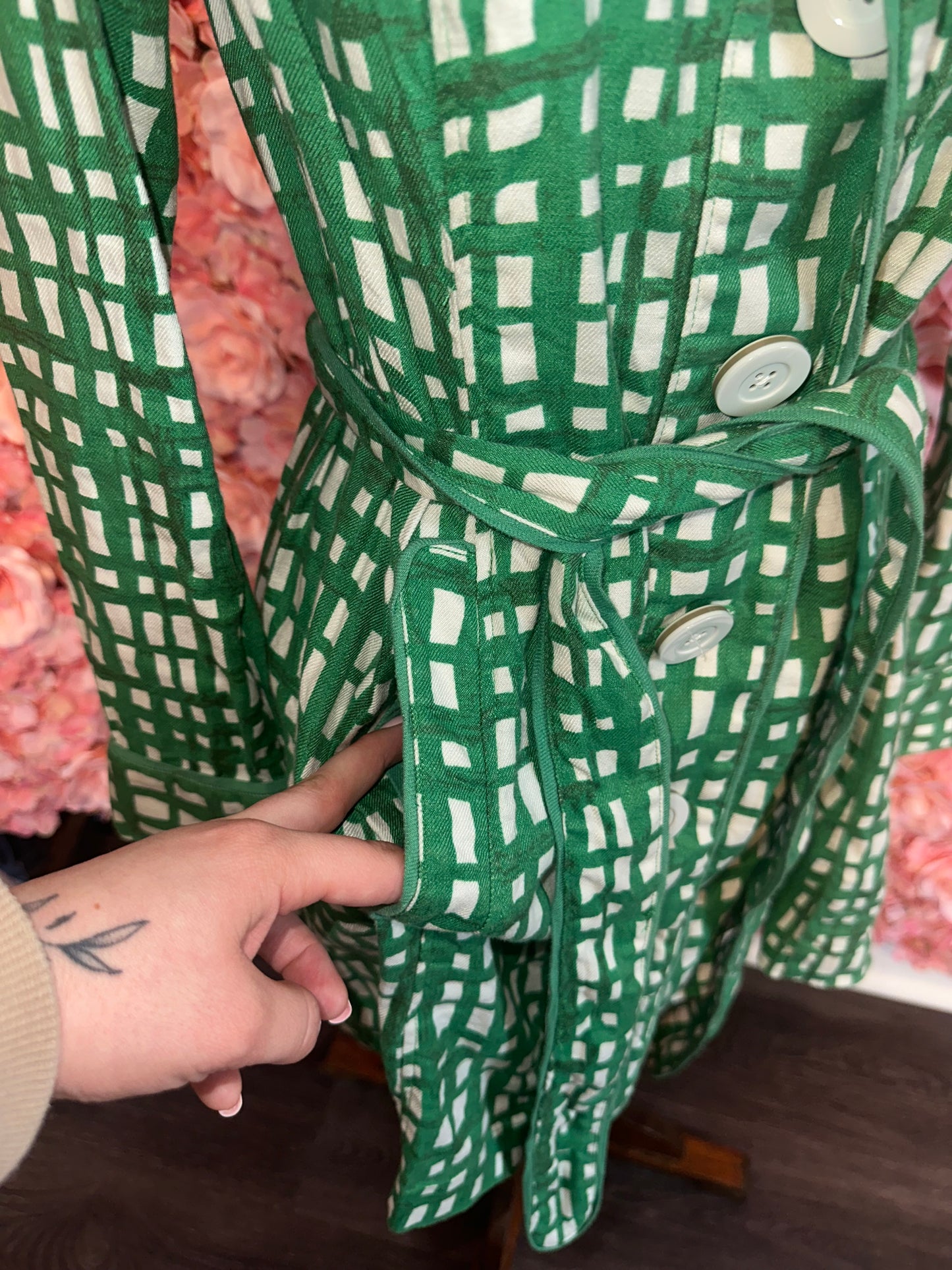 Cabi (XS) Green Pattern Linen Button Up Trench Coat