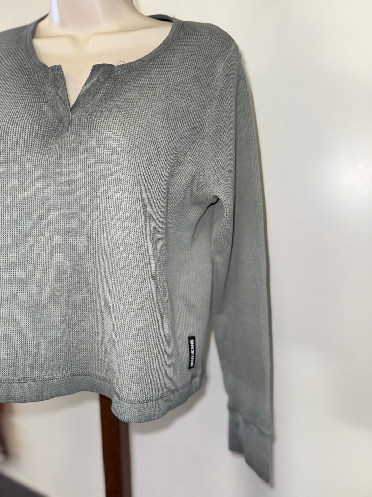 DKNY Jeans (Medium) Green Cropped V-Neck Waffle Knit Long Sleeve