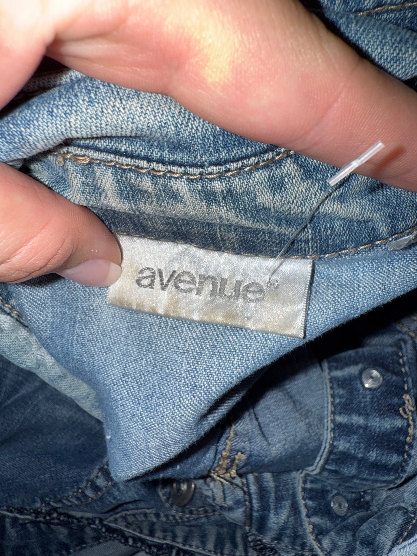 avenue (18/20) Blue Denim Button Up Jean Jacket