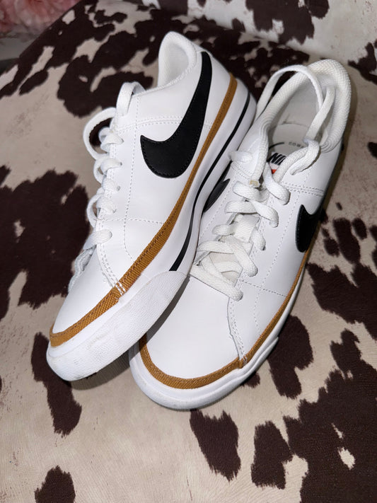 Nike (5 Youth) White Neutral Court Legacy Sneakers