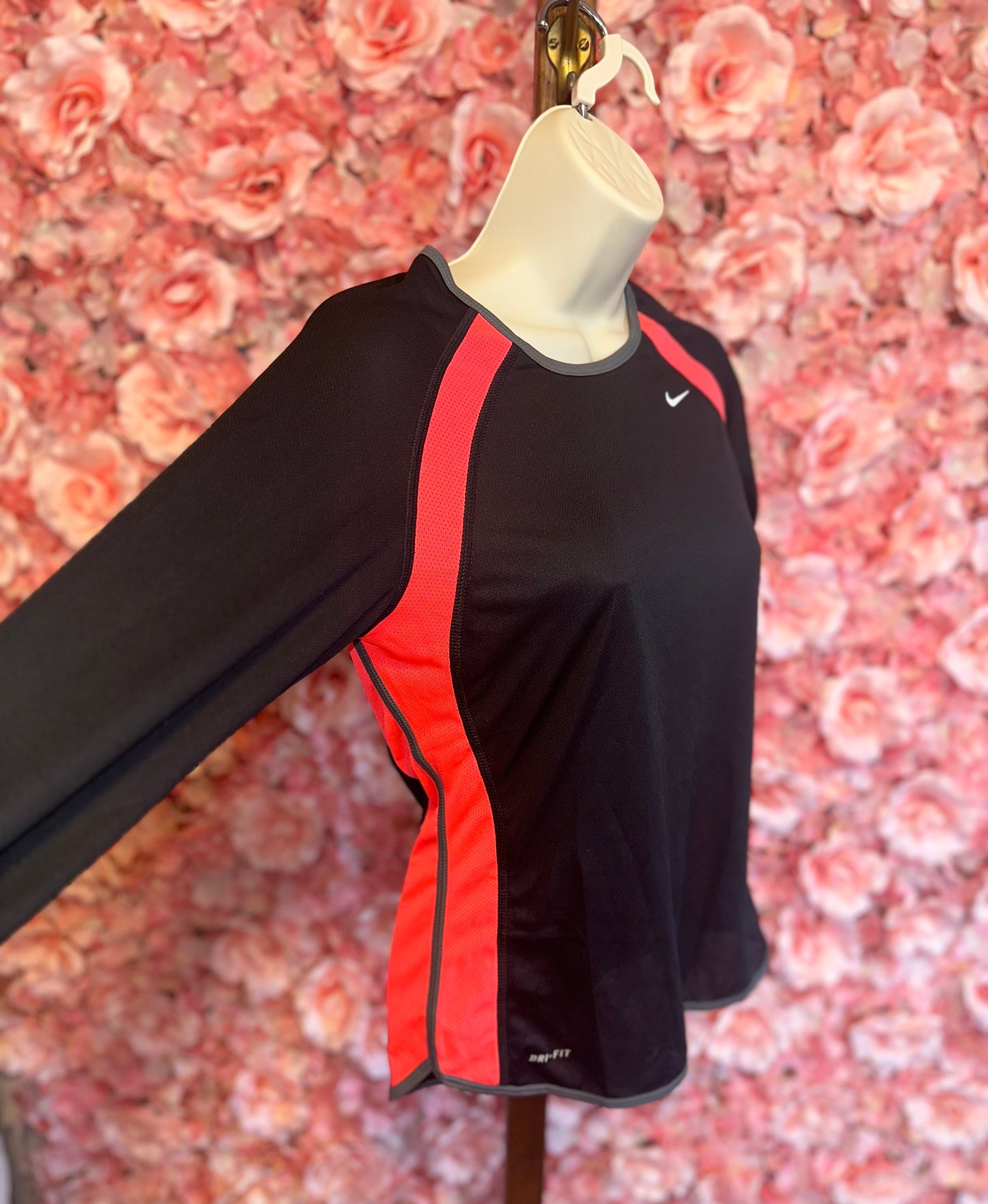 Nike (Small) Black Lightweight Dri Fit Long Sleeve with Pink Mesh Material