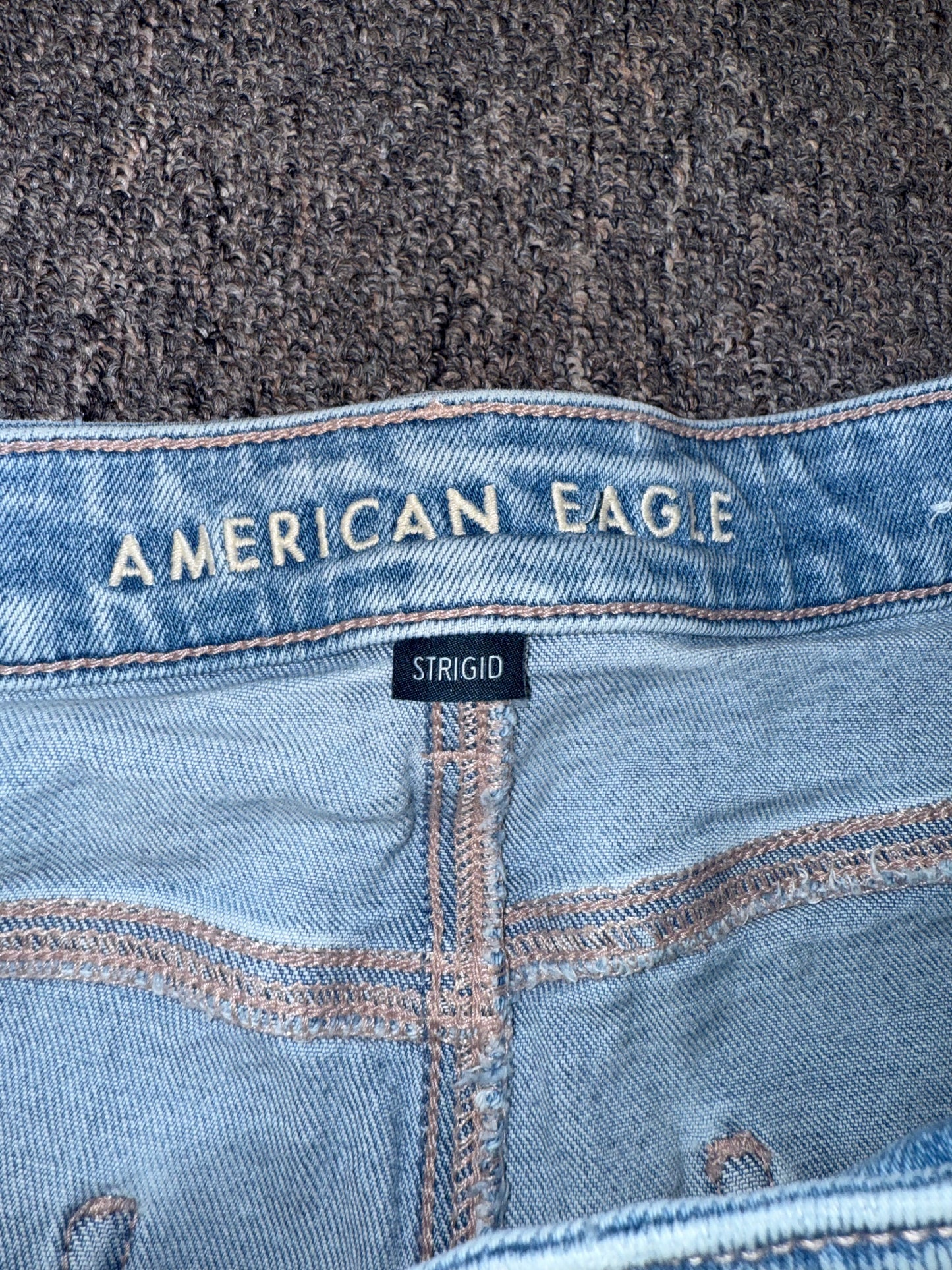 American Eagle (16) Distressed Denim Mom Jean Shorts