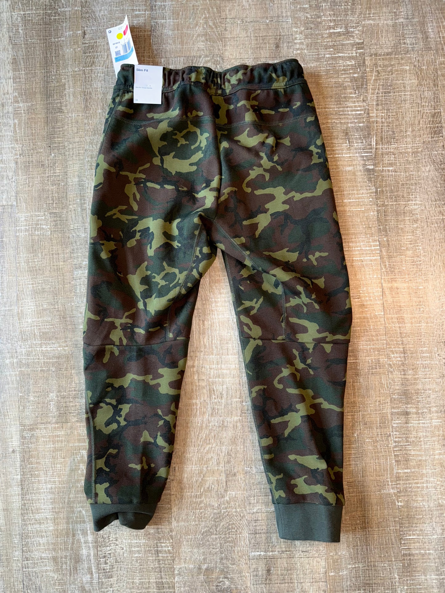 NWT Nike (Boys Medium) Brand New Green Camo Slim Fit Joggers