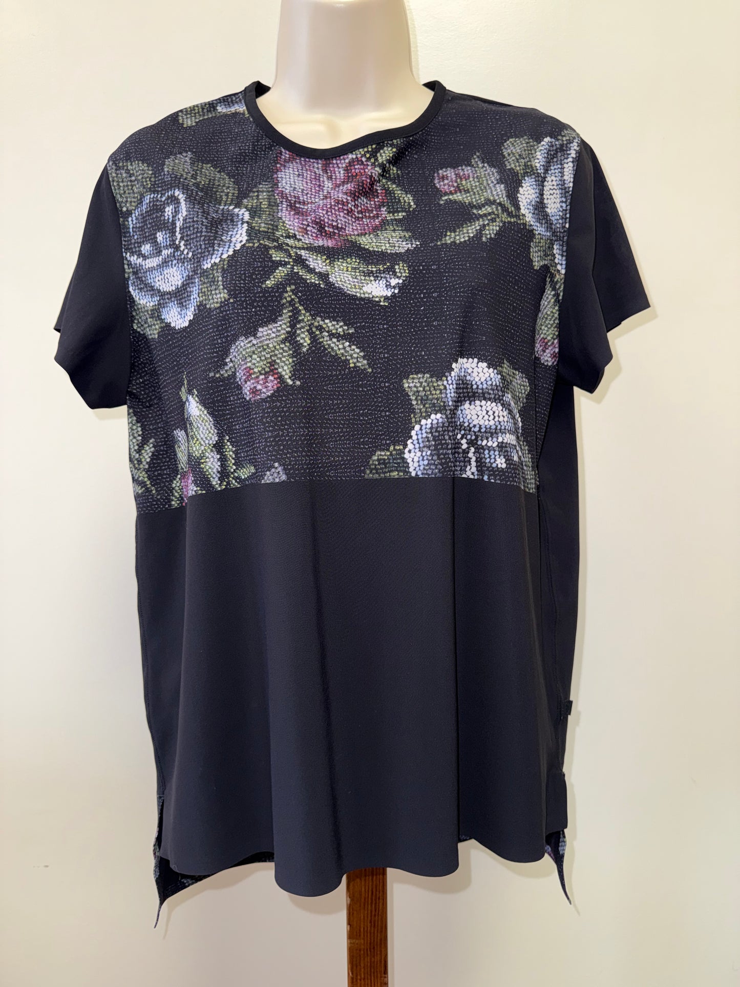Lululemon Loose Fit Short Sleeve Tee with Floral Pattern