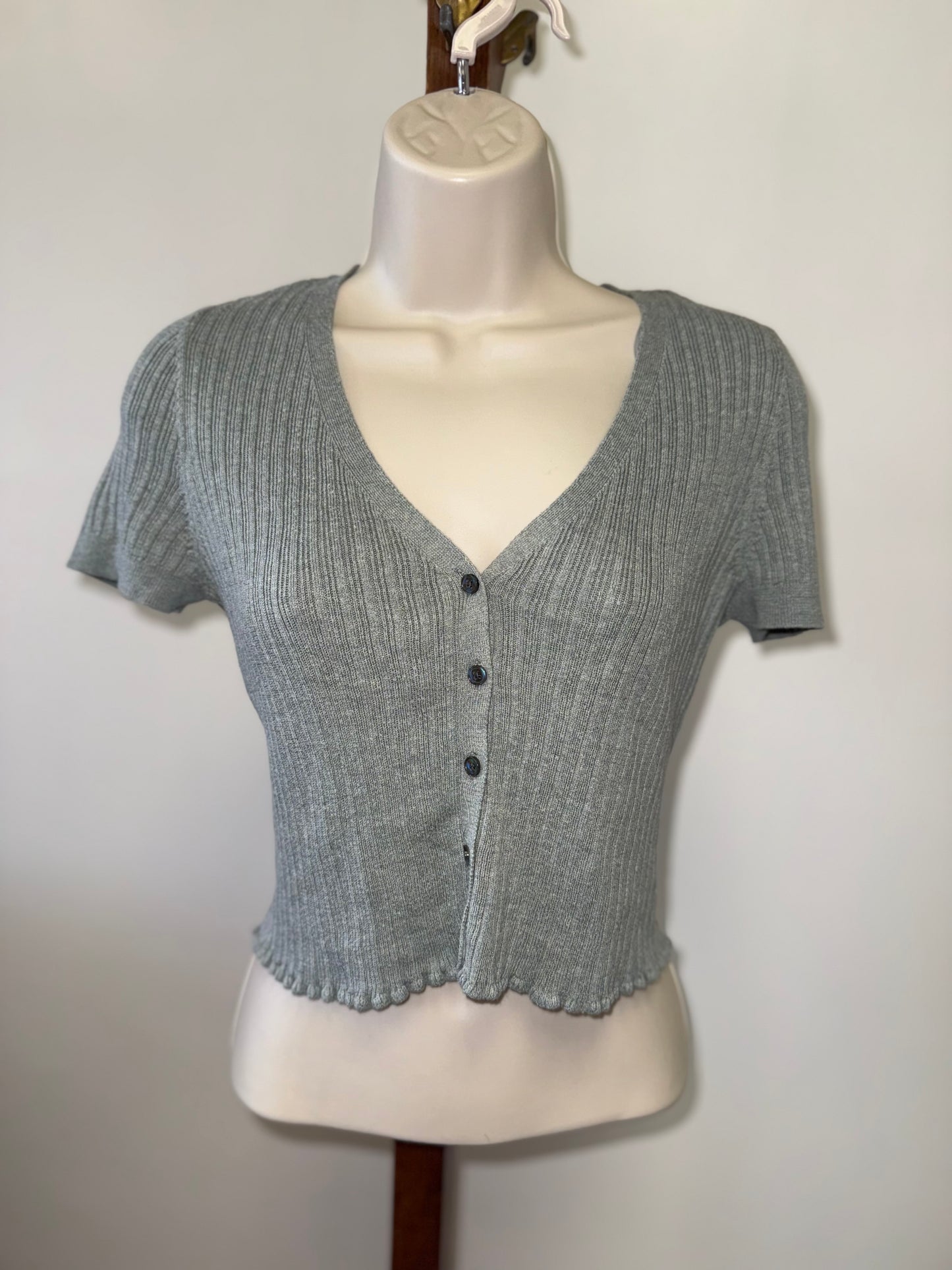 American Eagle (Large) Green Ribbed Button Up V-Neck Crop Top