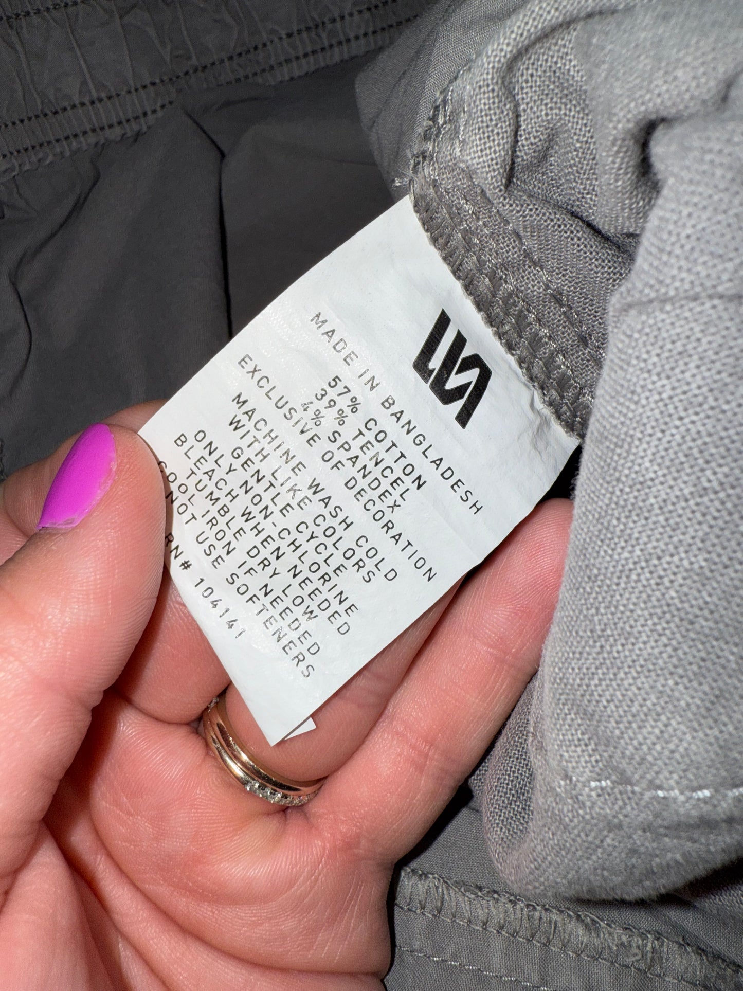 NWT VRST (XXL) Brand New Silver Shadow Shorts with Stretch & 7" Inseam