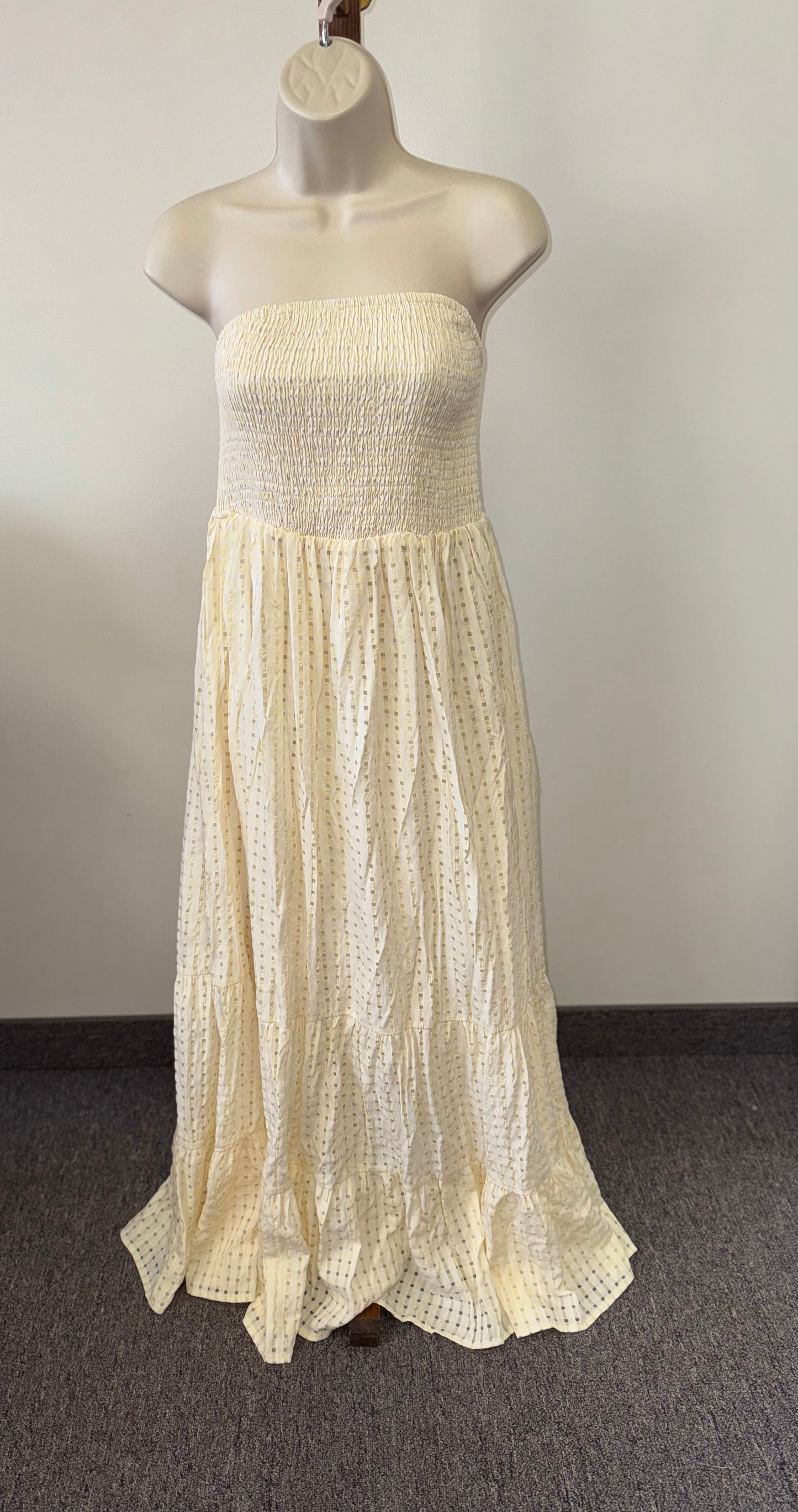 (0XL) Yellow Strapless Flowy Maxi Dress