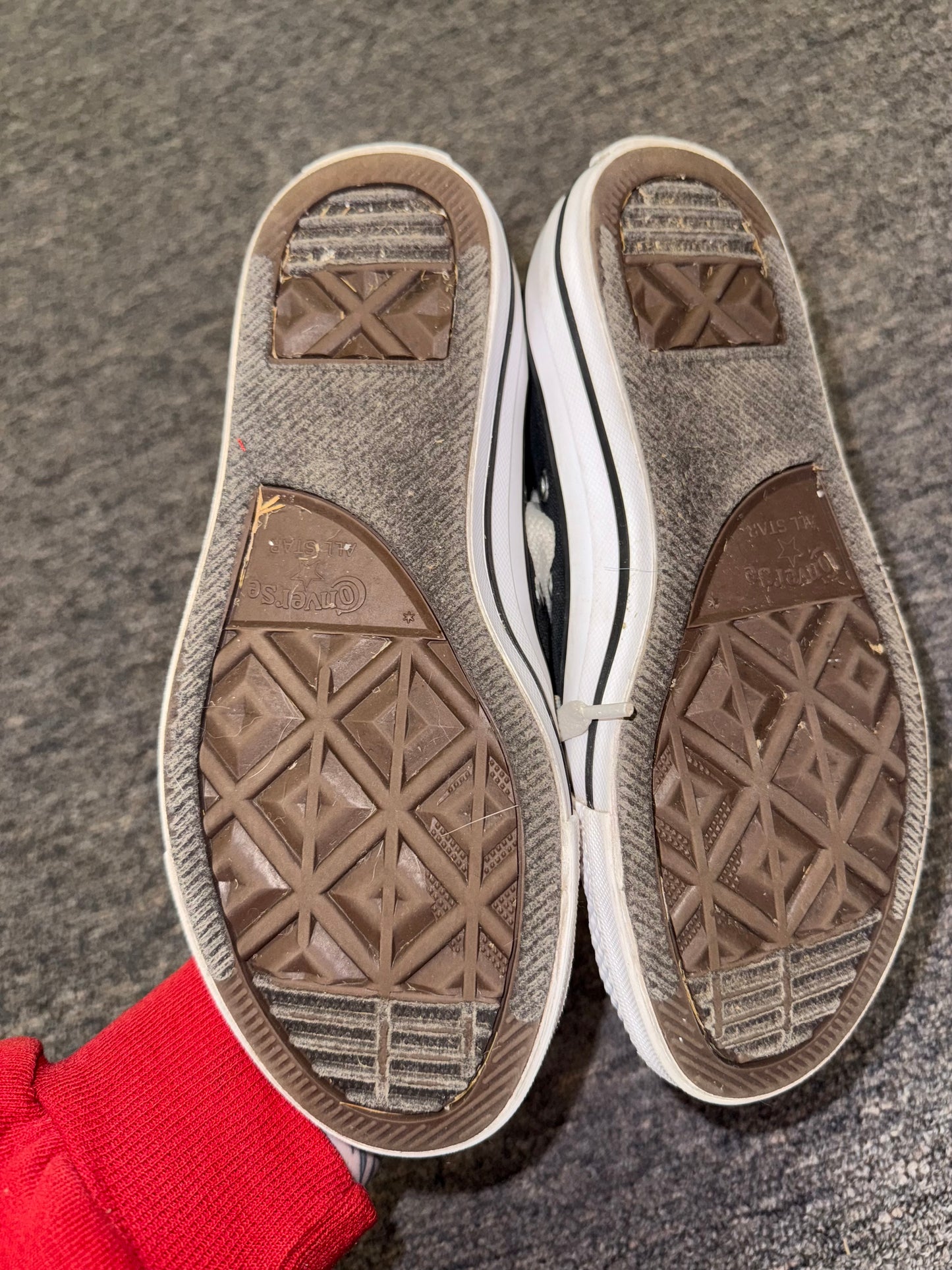 Converse (Womens 5//Mens 3) Black HighTop Laced Up Sneakers