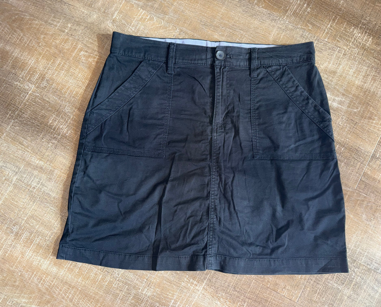 Croft & Barrow (10) Navy Blue Skirt with Stretch