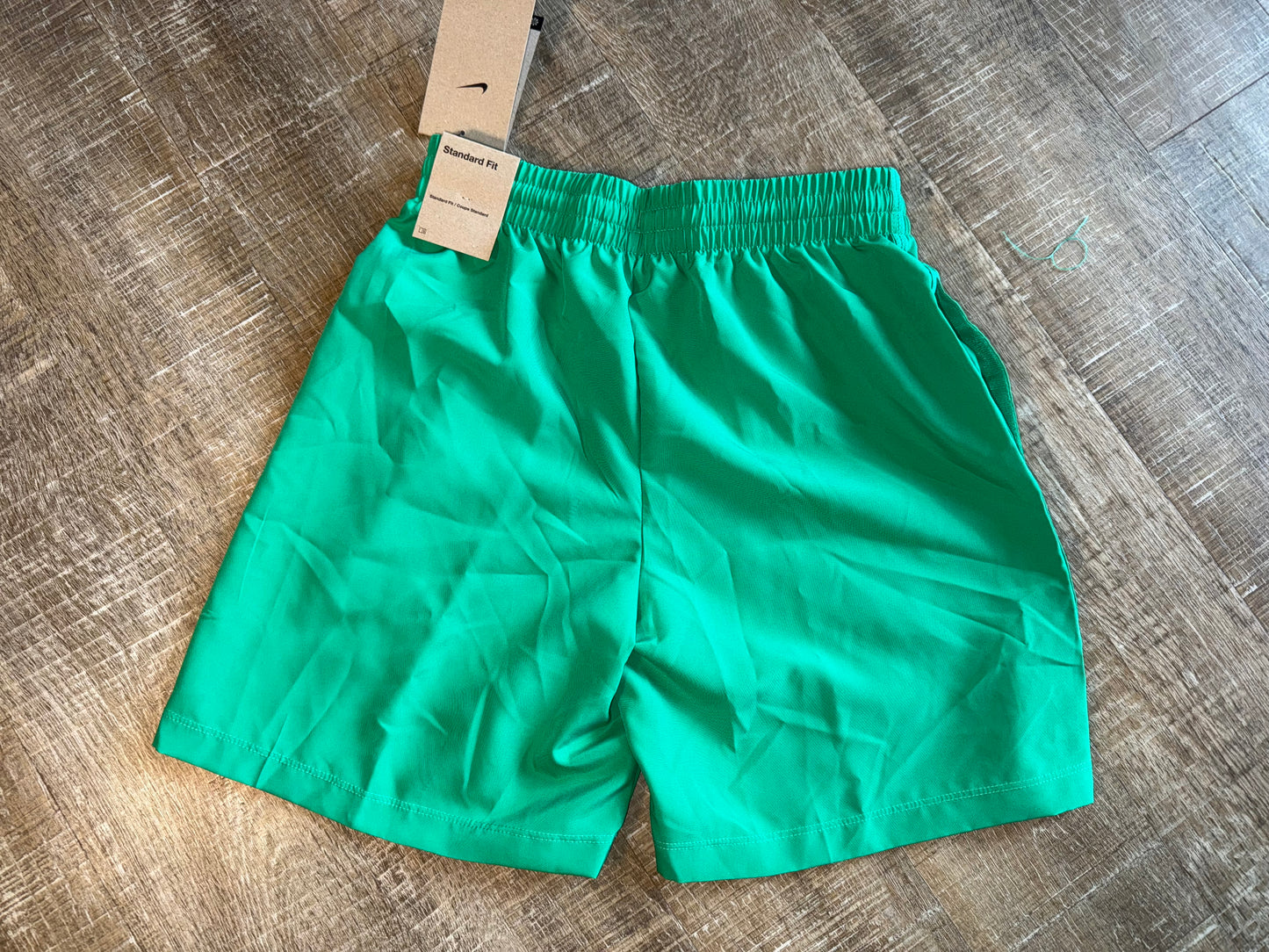 NWT Nike (S/M/L/XL) Brand New Kids Green Dri-Fit Standard Fit Sporty Shorts