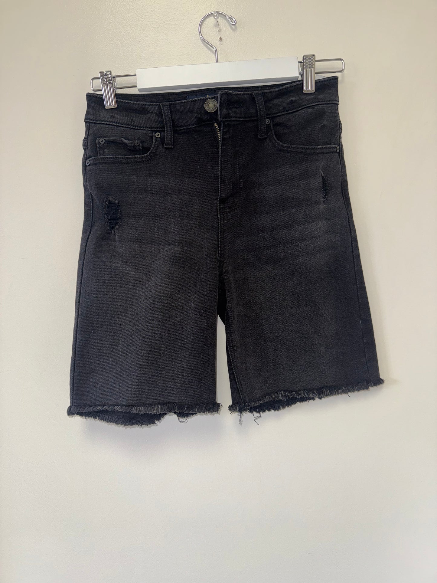 NWT Indigo Rein (7) Brand New Black High-Rise Frayed Hem Shorts