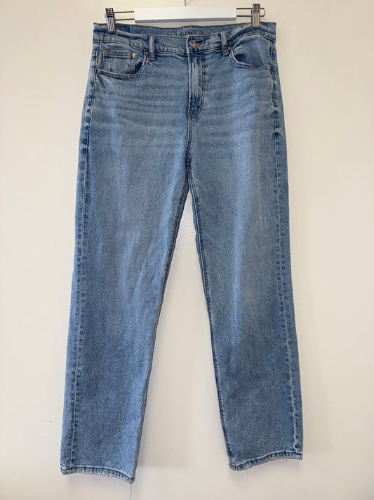 American Eagle (10) Super High Rise Straight Denim Jeans with Stretch