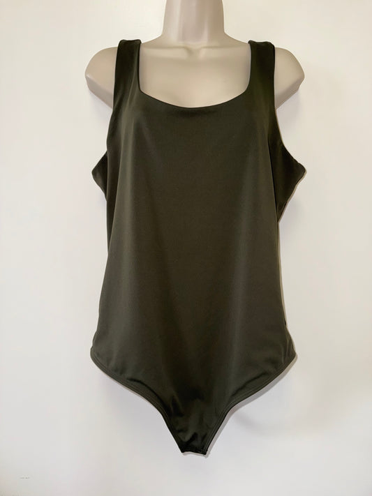 Express (XL) Green Body Contour Bodysuit with Scoop Neck