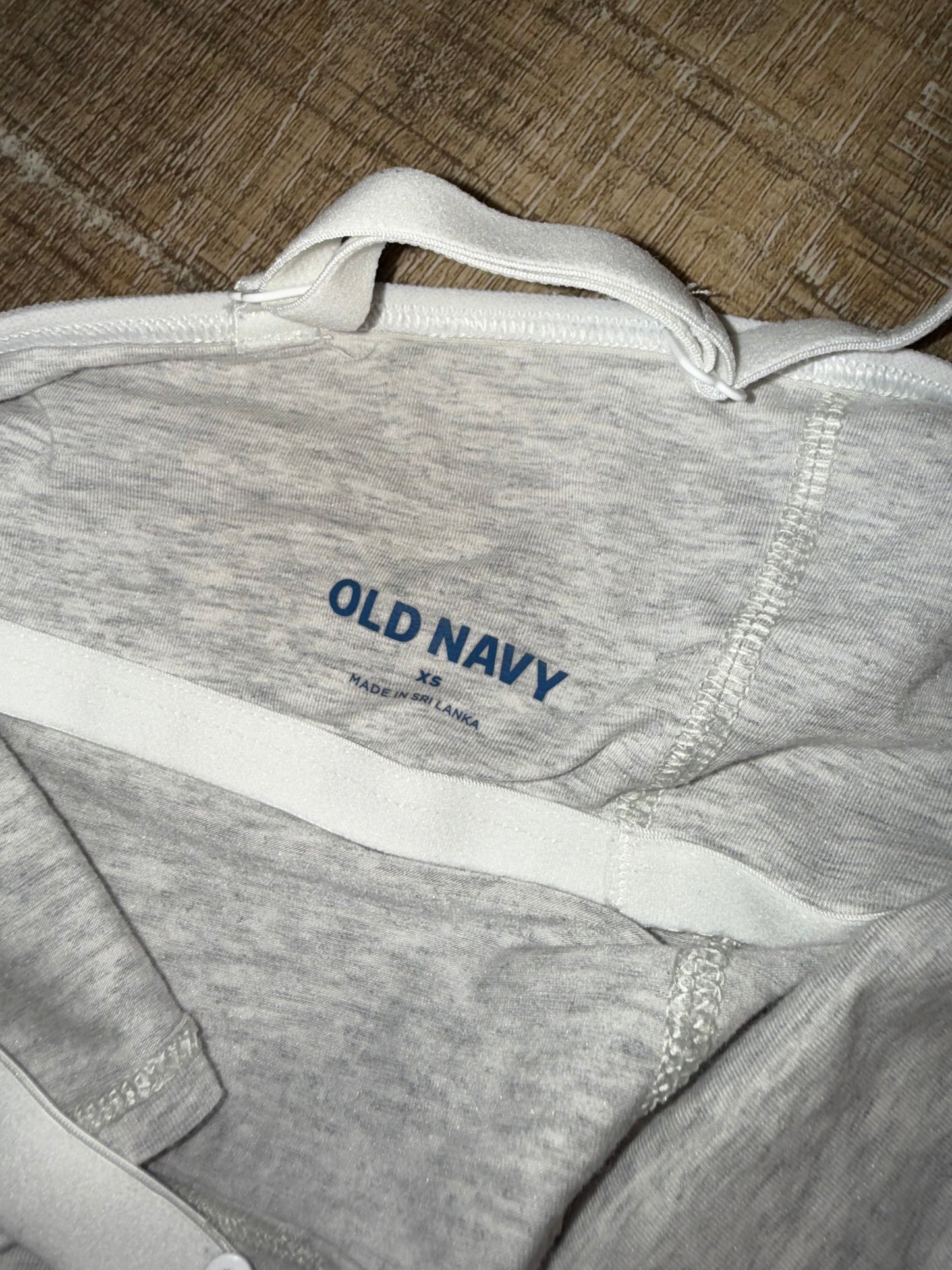 Old Navy (XS) Cropped Grey/White Tank Top Cami