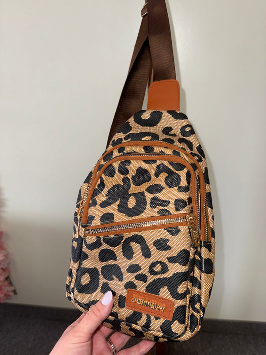 Zhenmeishi Neutral Cheetah Print Fanny Bag