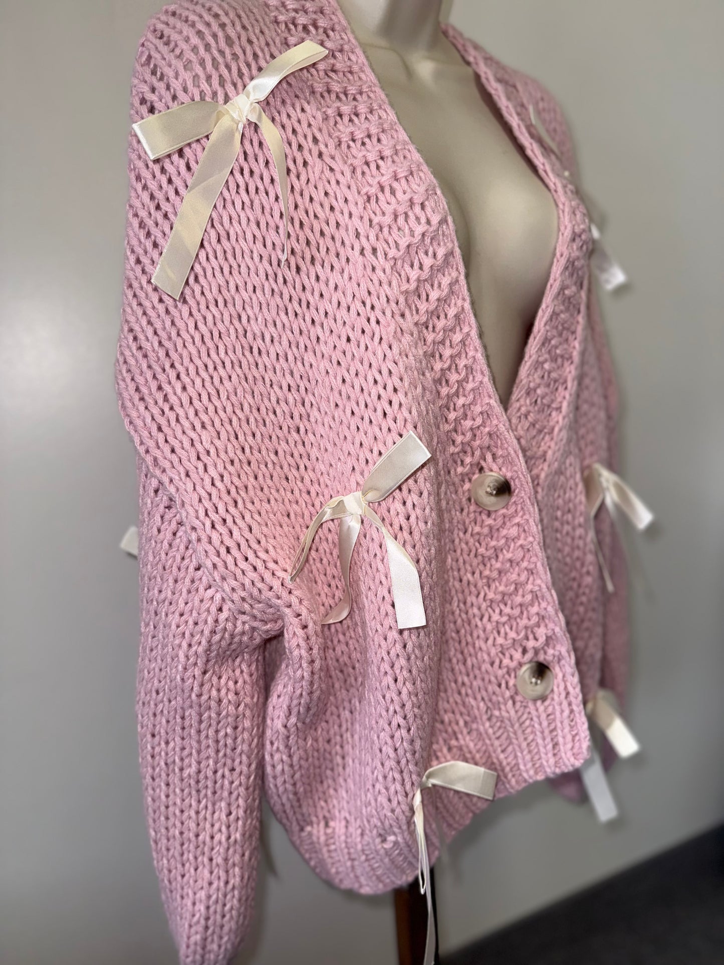 Debut (Medium//Large) Light Pink Chunky Knit Ribbon-Accent Buttoned Cardigan