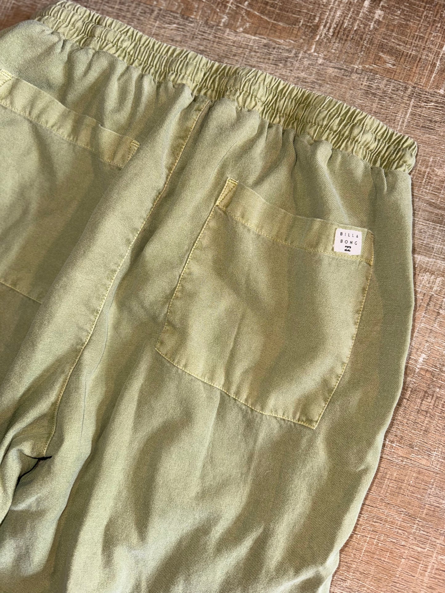 Billa bong (Medium) Green Jogger Pants