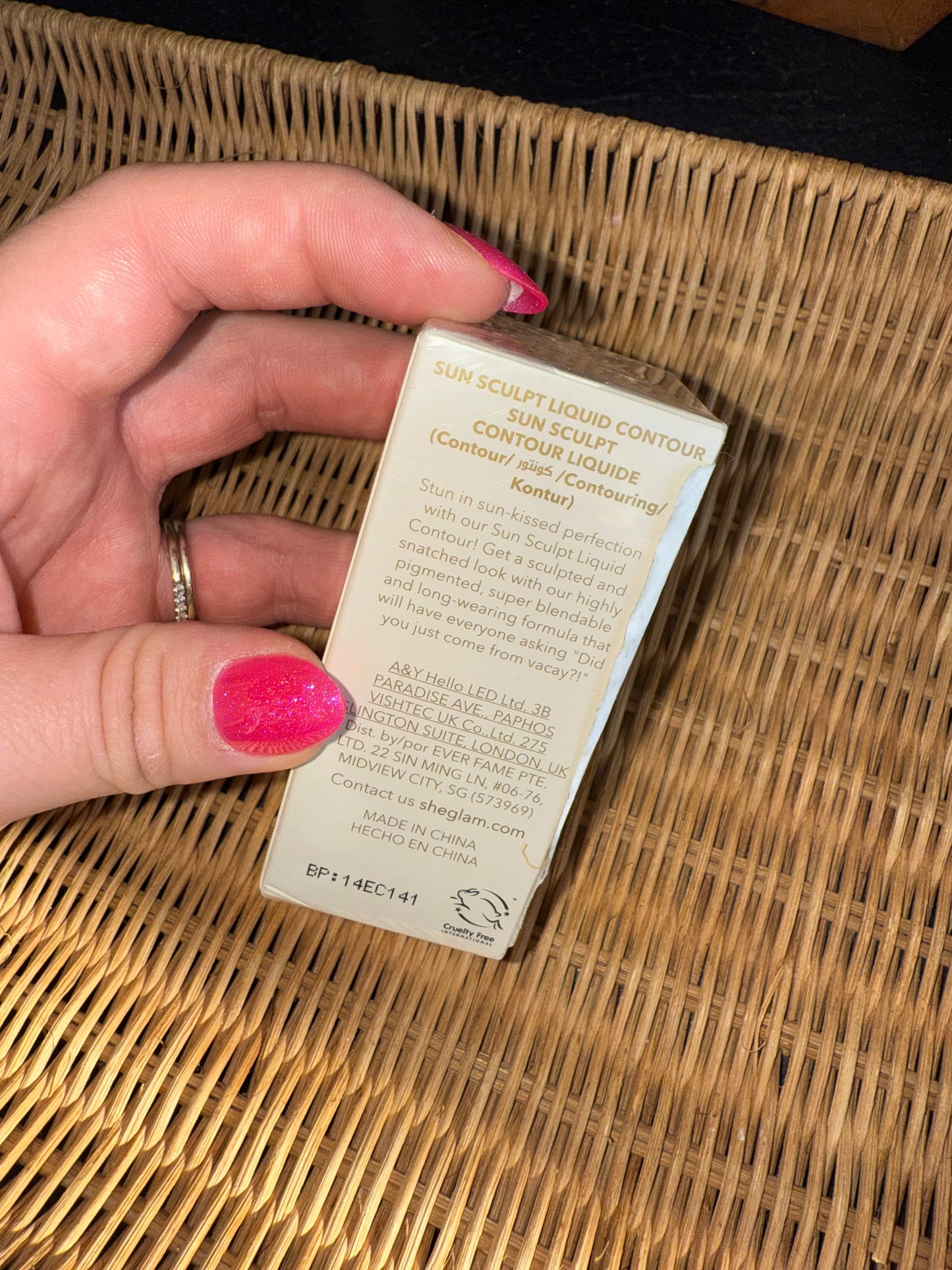 SheGlam (0.17 fl/oz) Brand New Warm Honey Sun Sculpt Liquid Contour