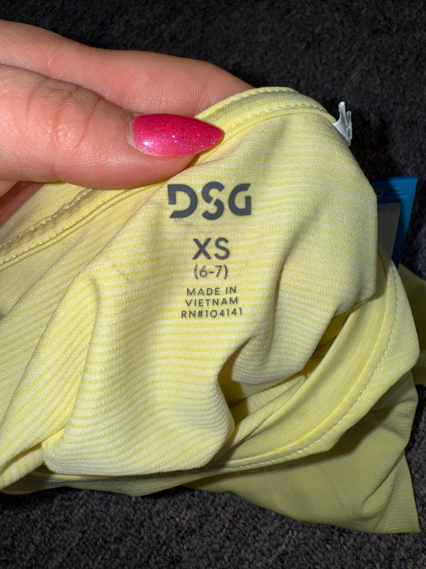 NWT DSG (XS) *FREE WITH PURCHASE* Brand New Kids Yellow Sporty T-Shirt