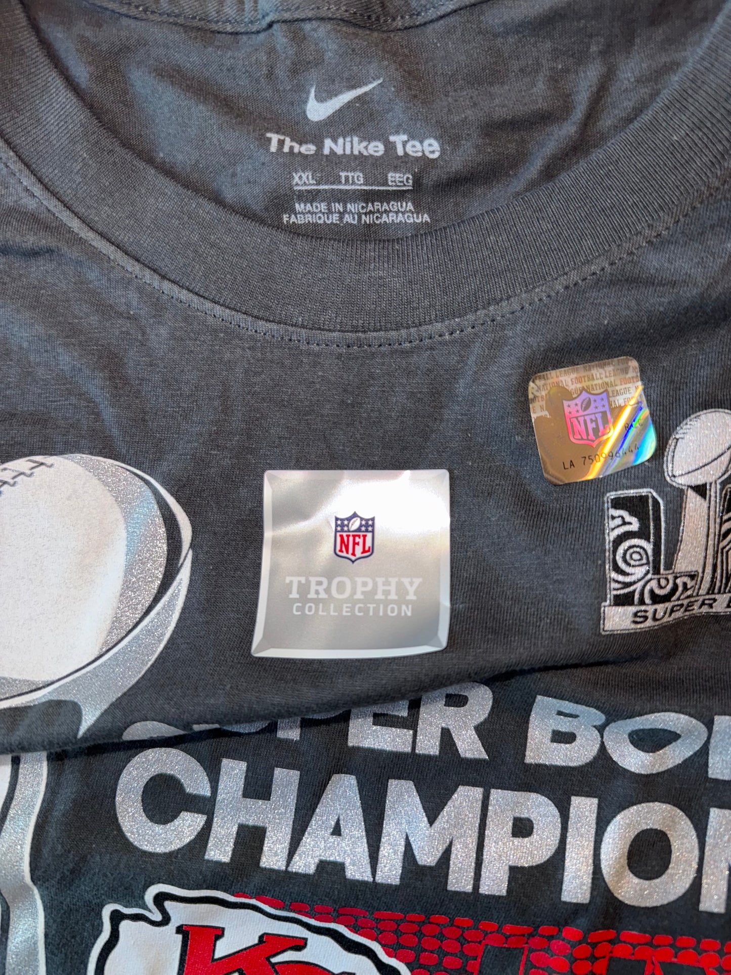 NWT Nike (XXL) Brand New Kansas City Chiefs Super Bowl Champions T-Shirt