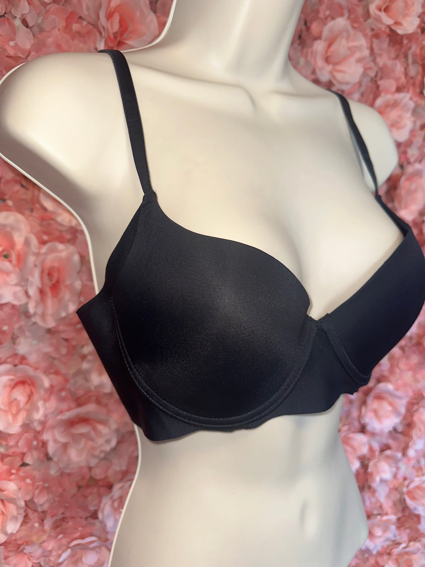 Tahari (36C) Black Padded Bra