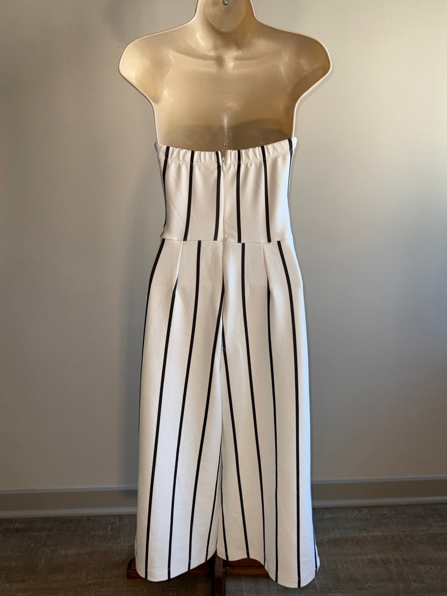 Venus (XS) Black & White Strapless Jumpsuit