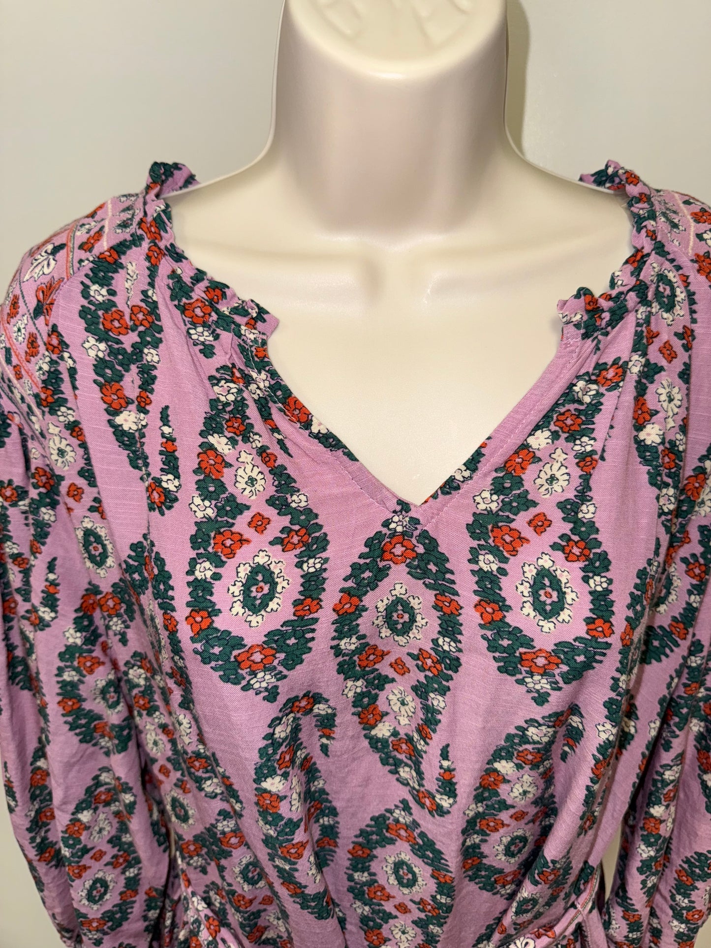 NWT Knox Rose (Medium) Brand New Purple Floral V-Neck Long Sleeve Dress