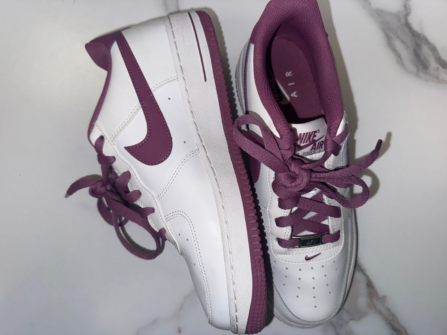 Nike (7Y) White and Purple Air Force 1 Low Sneakers