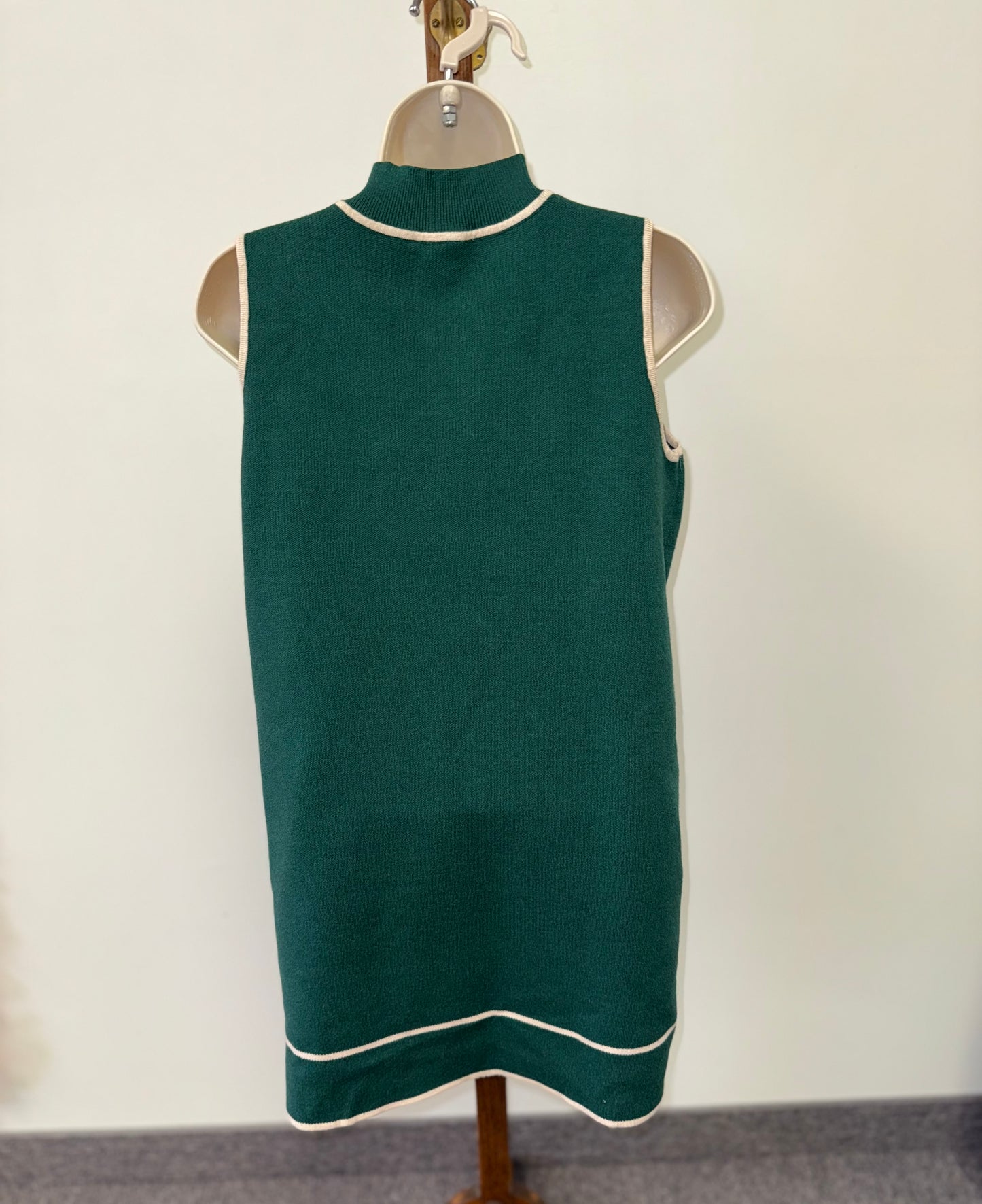 Entro (Medium) Green Sleeveless Turtleneck Soft Knit Sweater Dress w Pockets