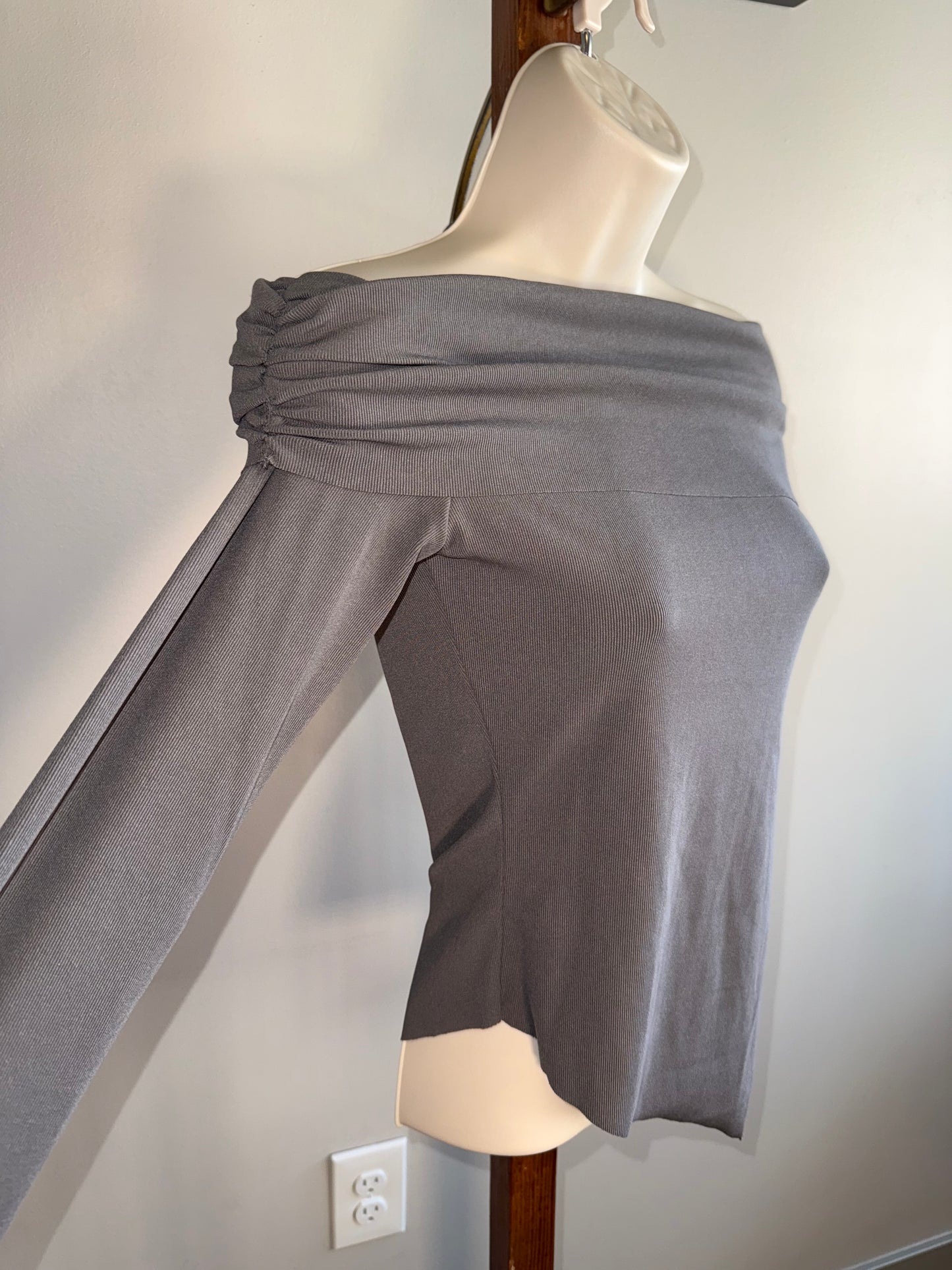 NWT Clothing Atelier (Medium) Brand New Grey Off-The-Shoulder Grey Blouse