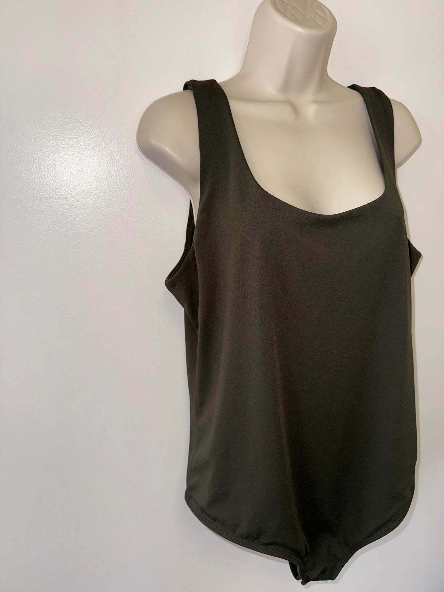 Express (XL) Green Body Contour Bodysuit with Scoop Neck