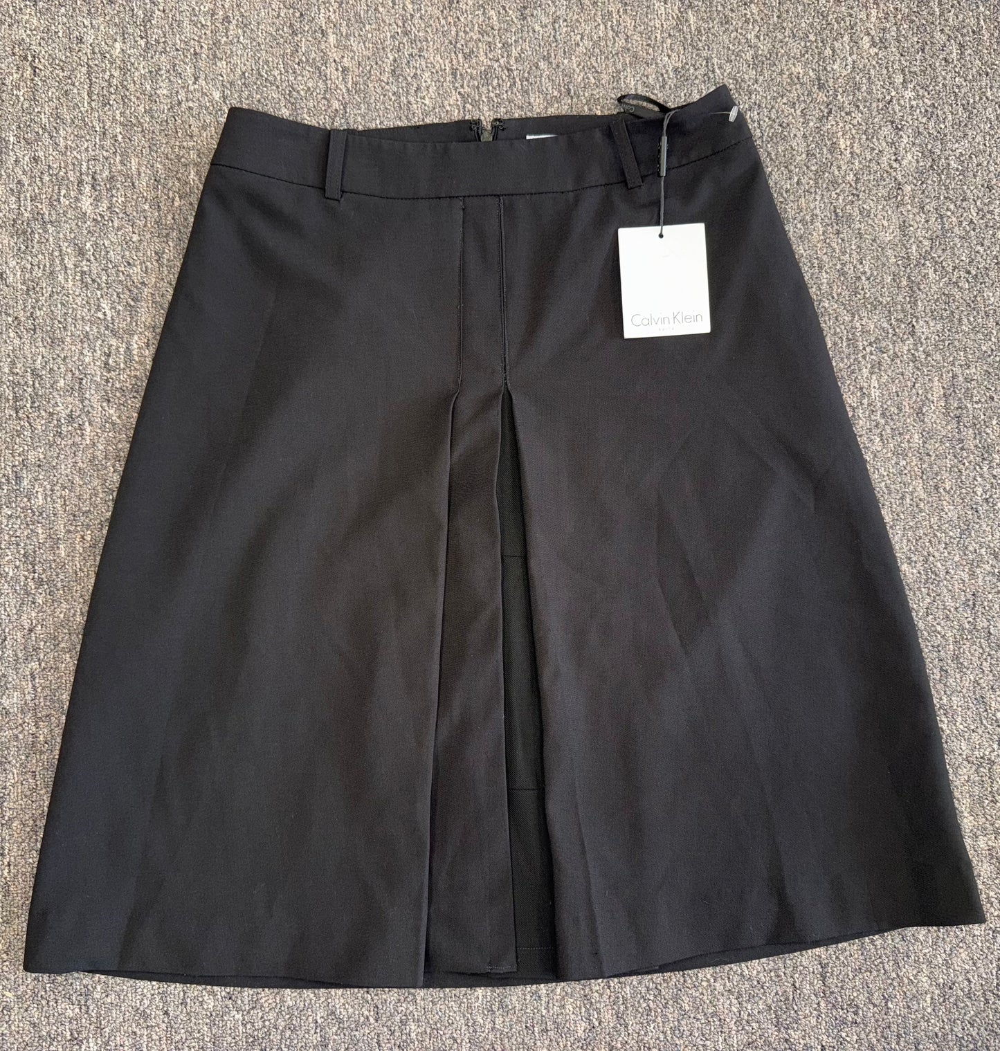 NWT Calvin Klein (4) Brand New Pleated Black Skirt